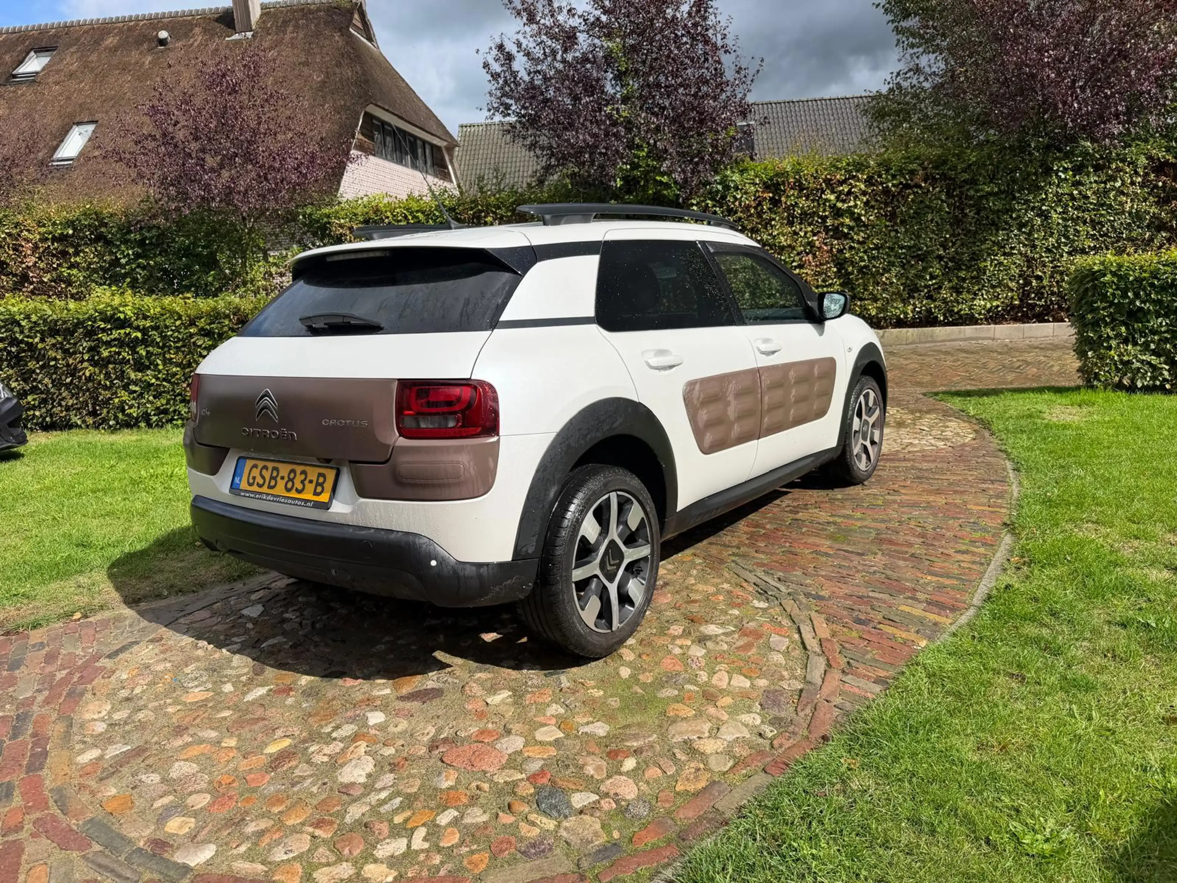 Citroen C4 Cactus 1.2 e-VTi Feel-Navi-Camera-17"-AUTOMAAT- — photo 6