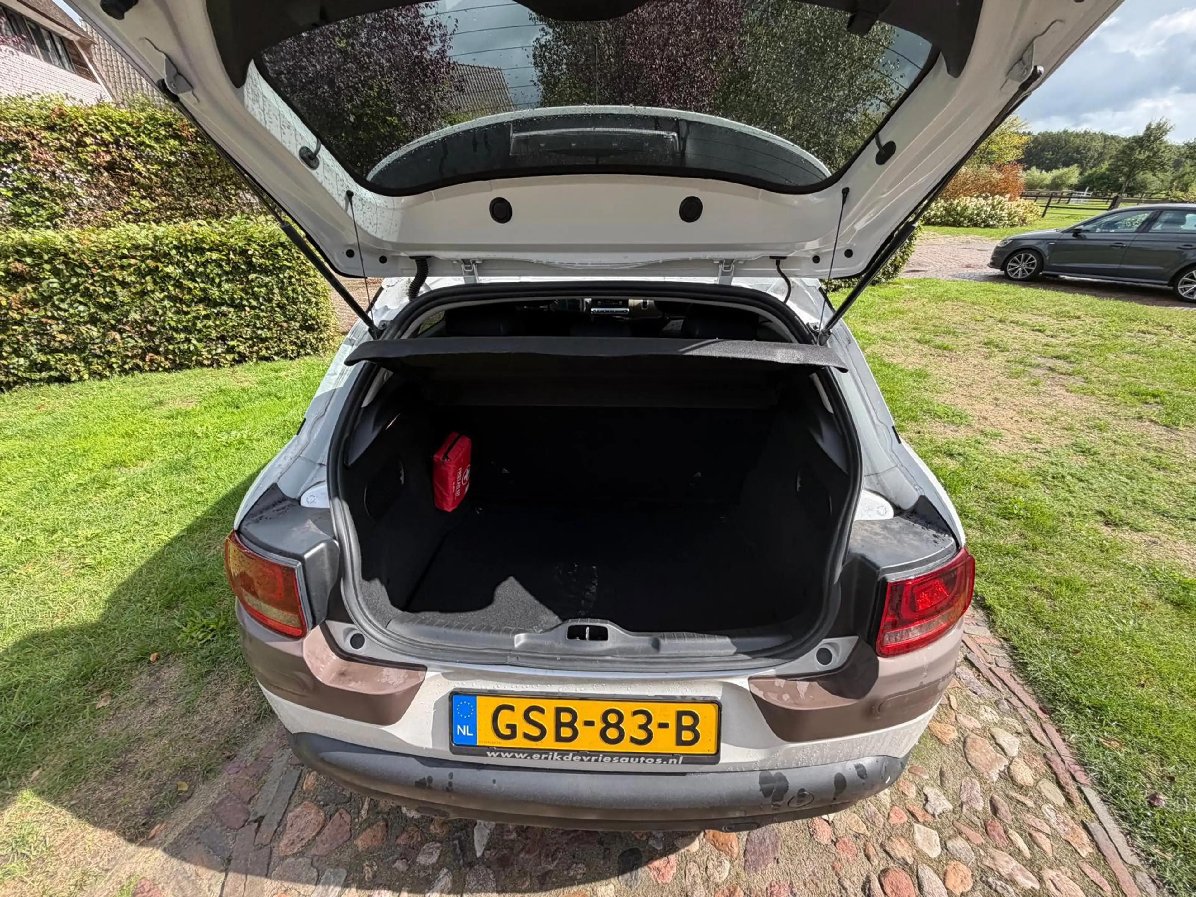 Citroen C4 Cactus 1.2 e-VTi Feel-Navi-Camera-17"-AUTOMAAT- — photo 5
