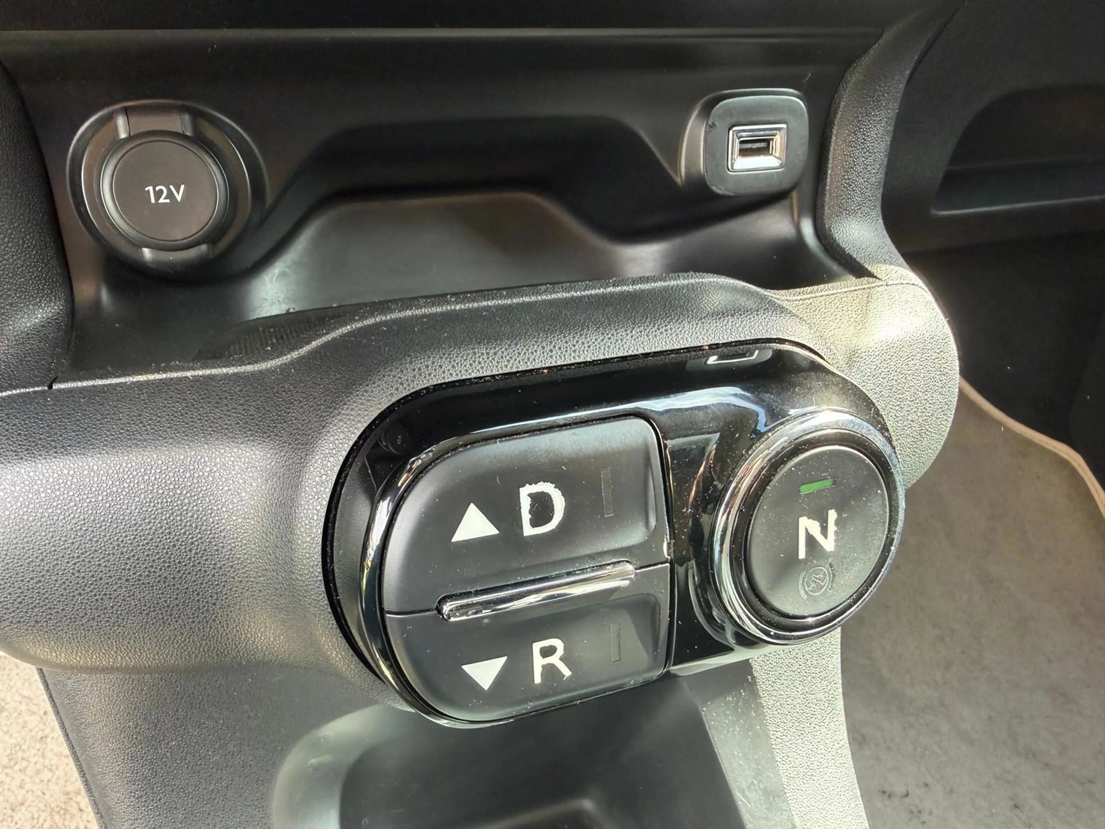 Citroen C4 Cactus 1.2 e-VTi Feel-Navi-Camera-17"-AUTOMAAT- — photo 9