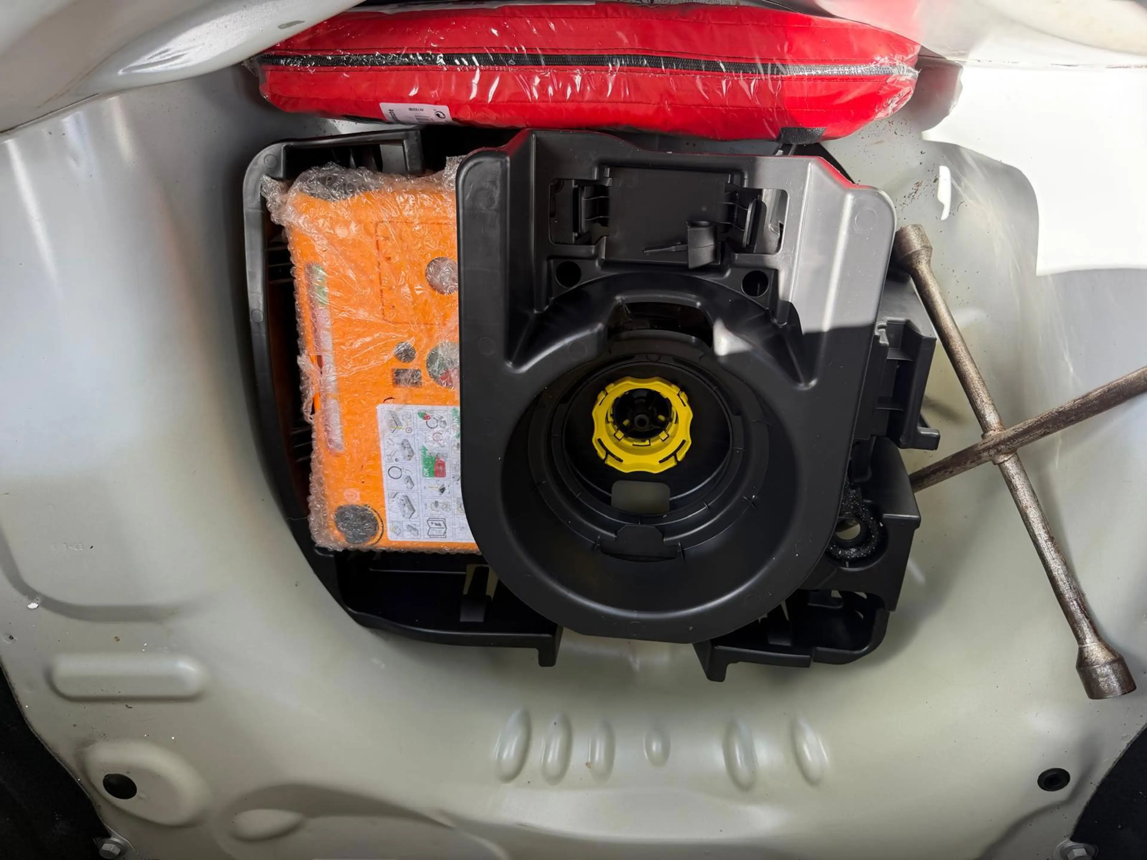 Citroen C4 Cactus 1.2 e-VTi Feel-Navi-Camera-17"-AUTOMAAT- — photo 14