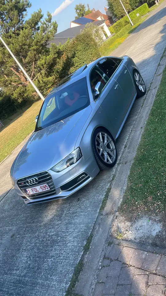 Audi S4