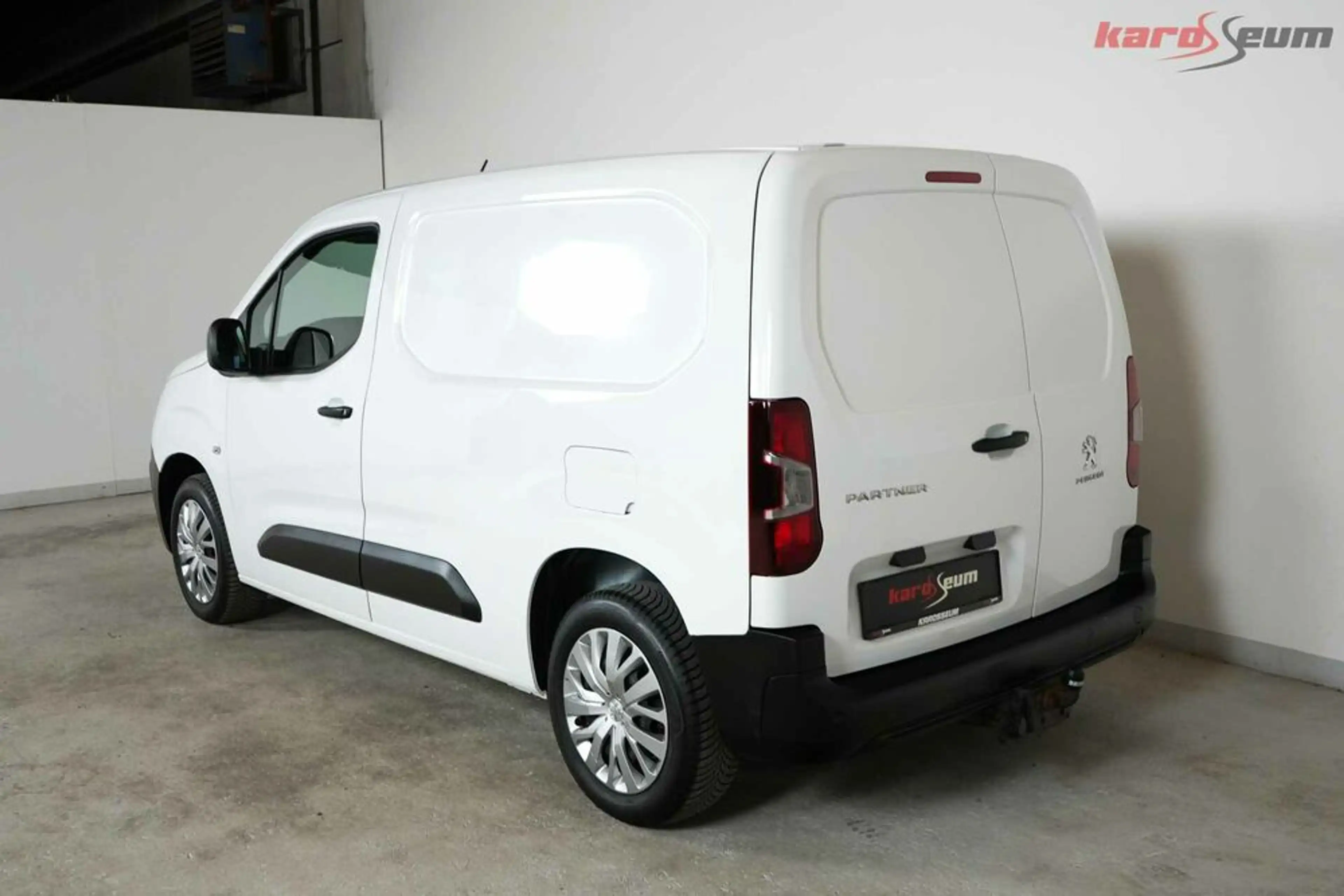 Peugeot Partner Premium L1 | GEWERBEFAVORIT | AHK — photo 5