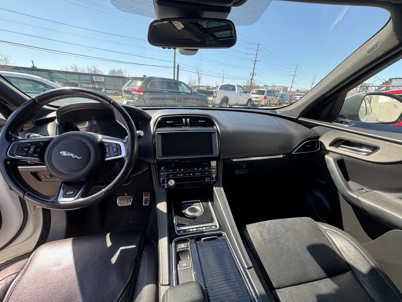Jaguar F-Pace снимка Jaguar F-Pace