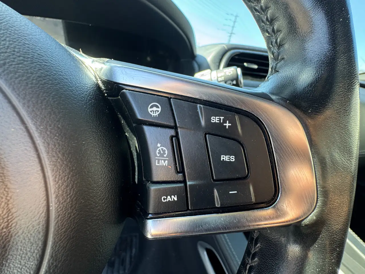 Jaguar F-Pace снимка Jaguar F-Pace