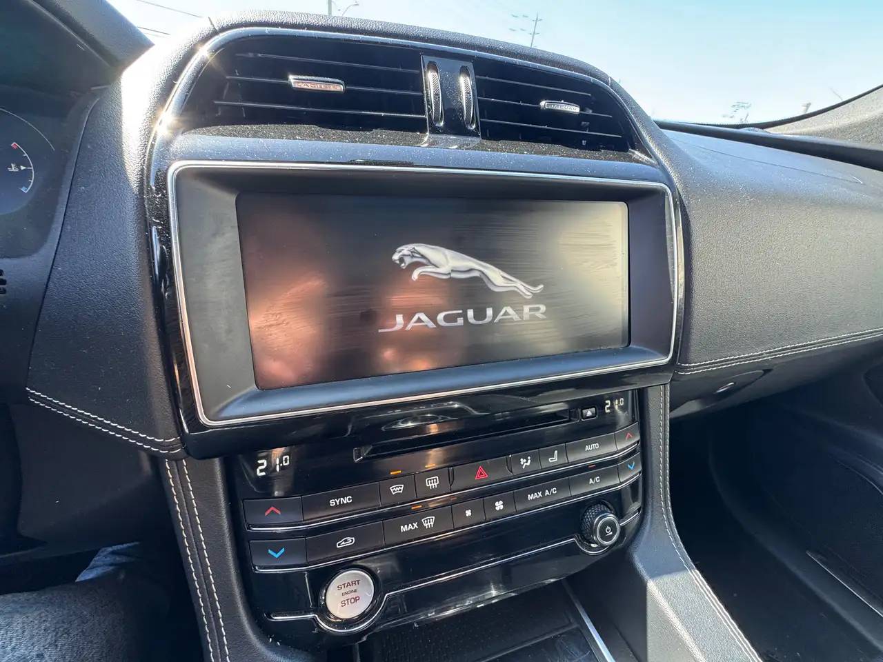 Jaguar F-Pace снимка Jaguar F-Pace