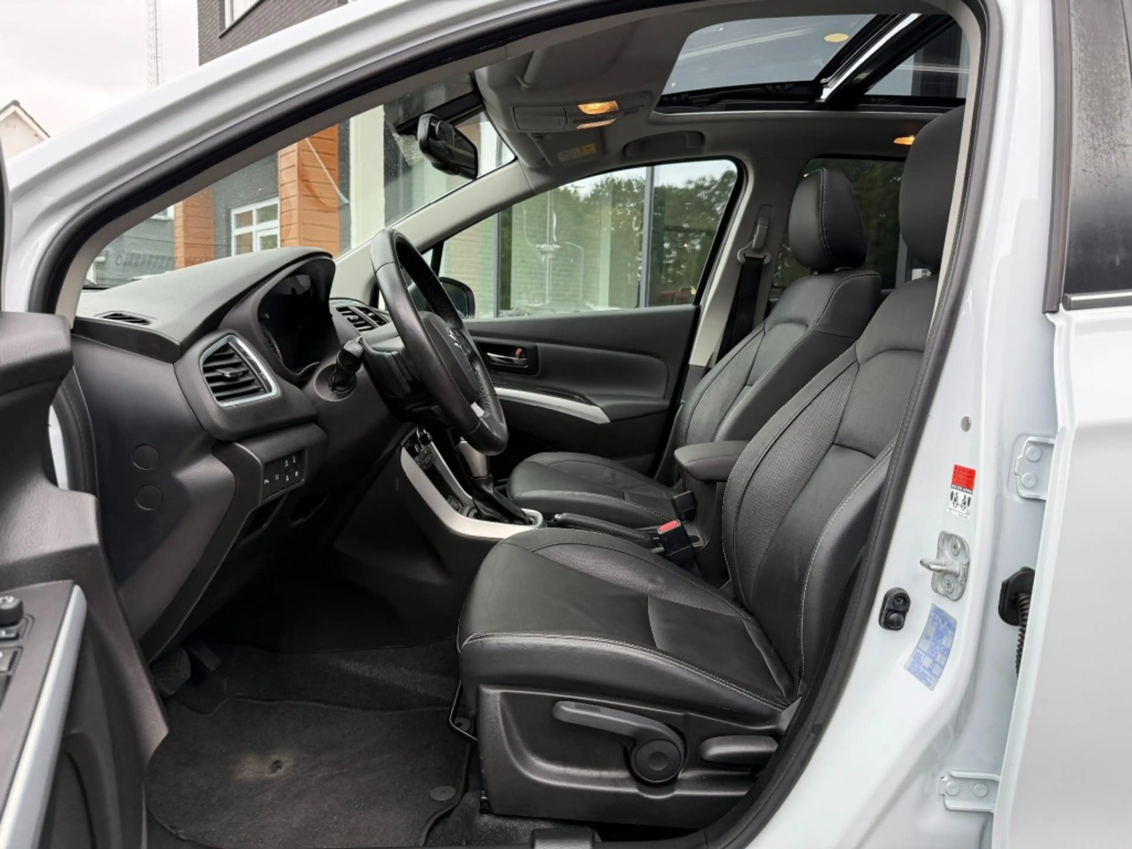 Suzuki SX4 S-Cross 1.4 140pk Exclusive,Leer,LED,Schuifdak,Camera,Stoe — photo 10