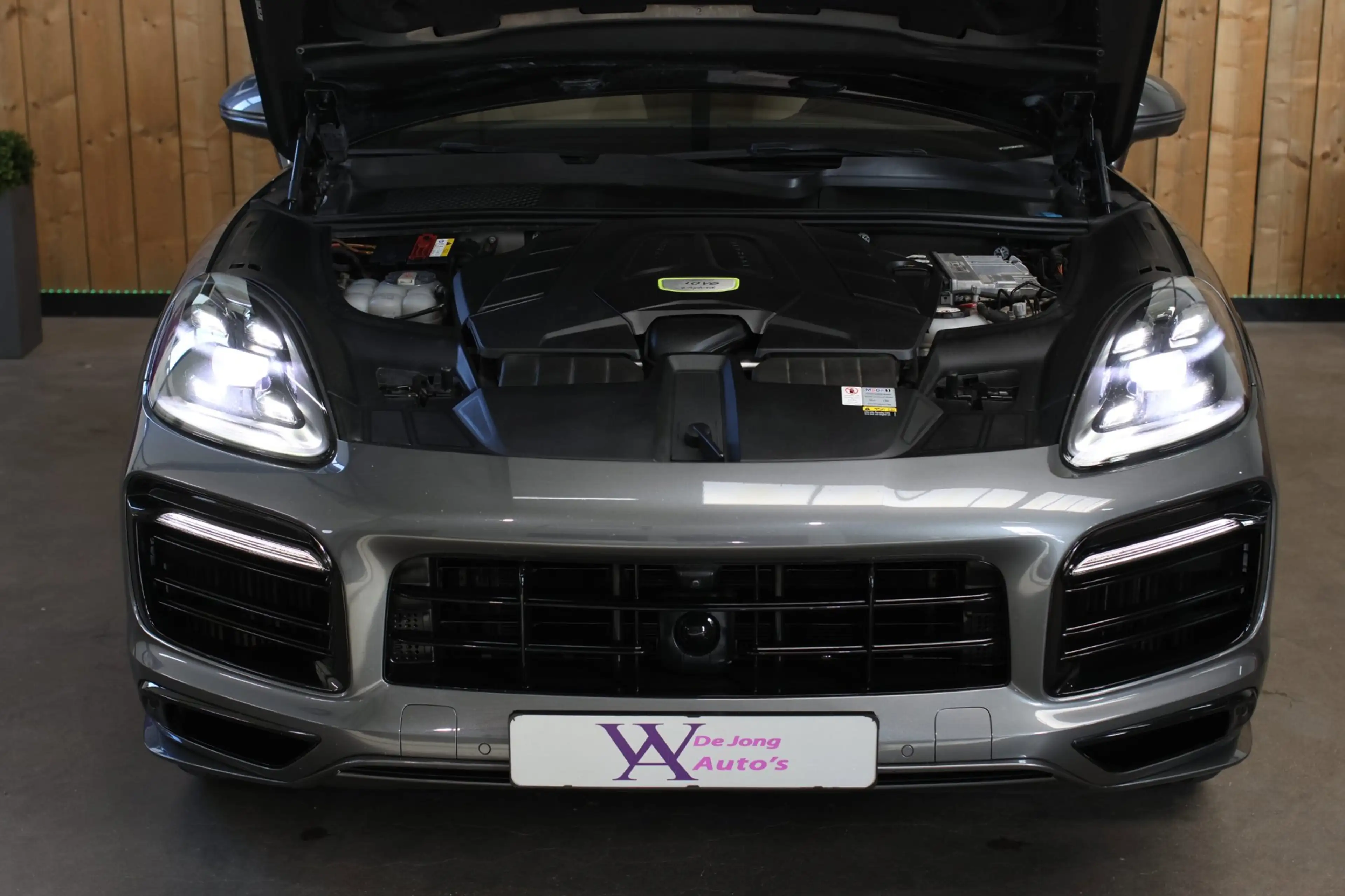 Porsche Cayenne Coupé 3.0 E-Hybrid *Pano*Sport Design*Sportuitlaat — photo 9