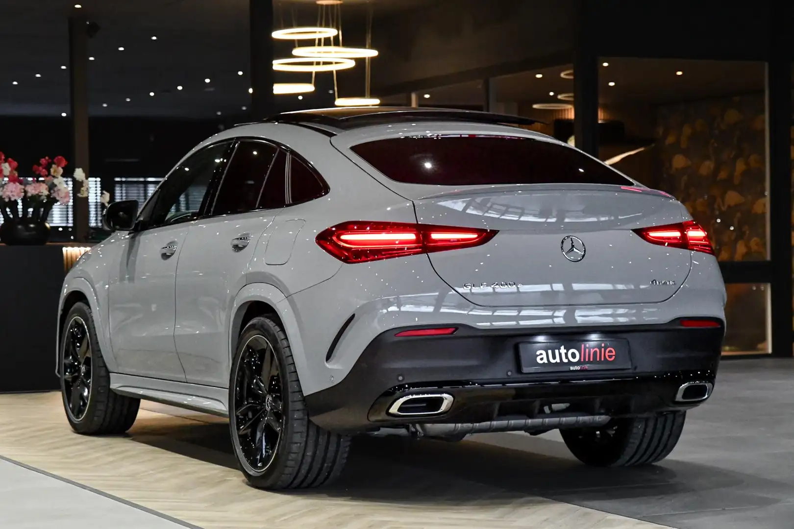 Mercedes-Benz GLE 400 Coupé e 4MATIC AMG. NIEUW! Pano, Massage, Koeling, Grau - 2