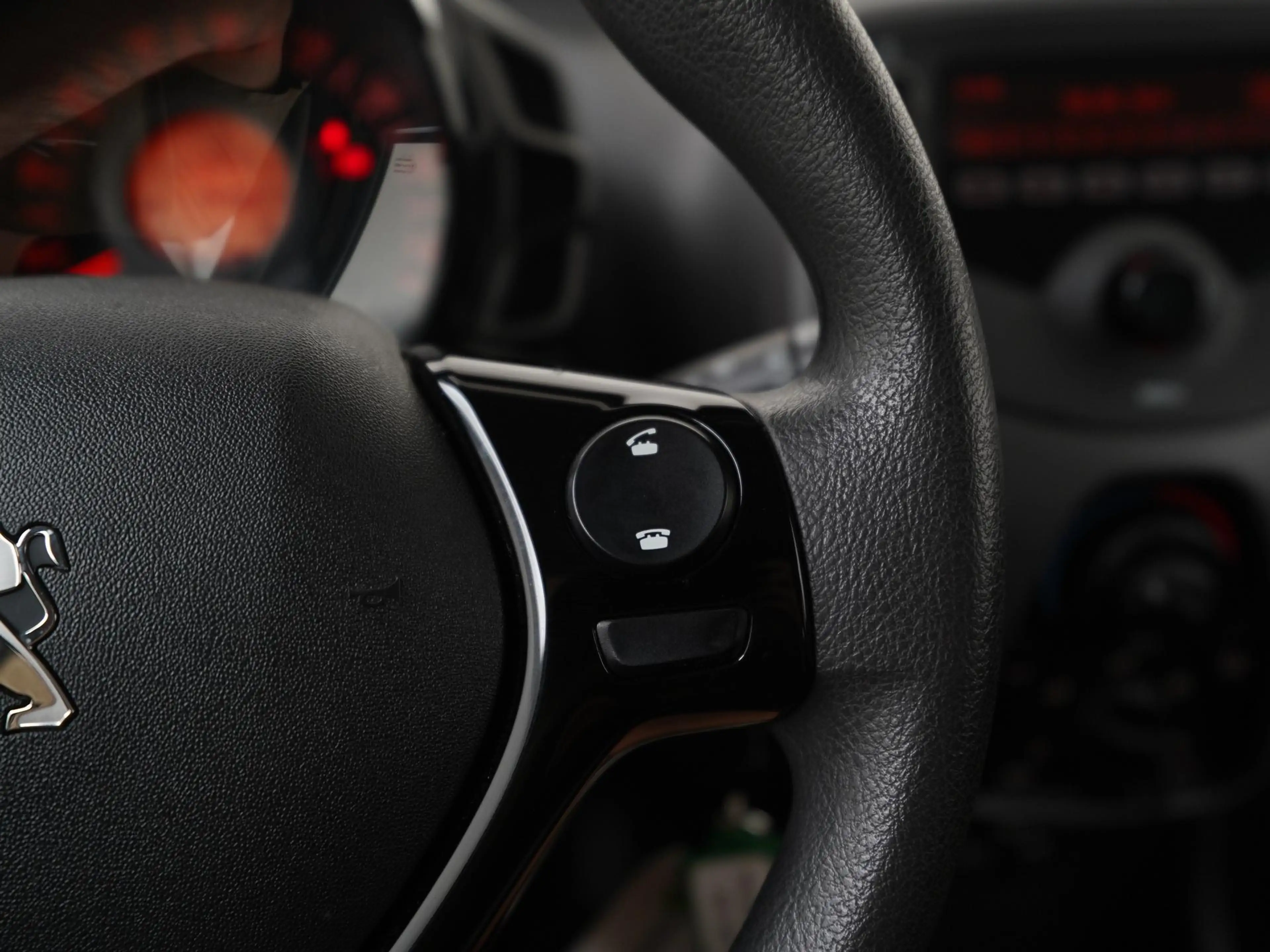 Peugeot 108 1.0 e-VTi Active TOP! | Airco | Bluetooth | Zondag — photo 9