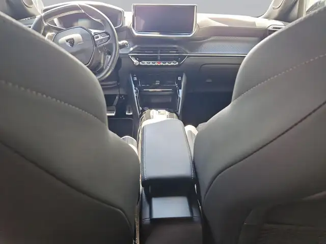Peugeot 2008 view 12