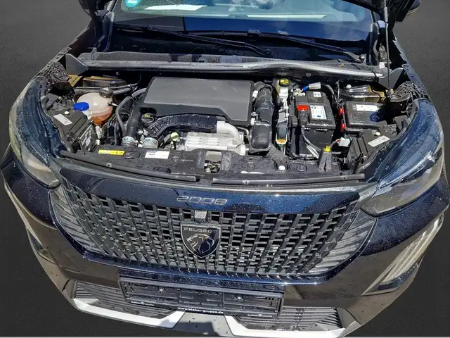 Peugeot 2008 view 5