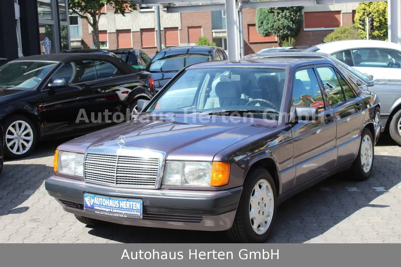 Mercedes-Benz 190 E 1.8*LIMO*4-GANG*H-KENNZEICHEN*TÜV NEU* Grey - 1