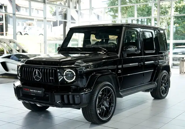 Mercedes-Benz G-Class view 4