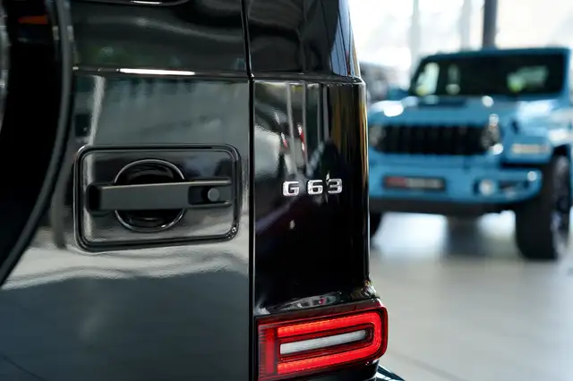 Mercedes-Benz G-Class view 15