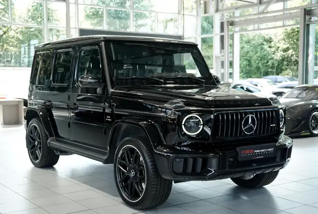 Mercedes-Benz G-Class view 5