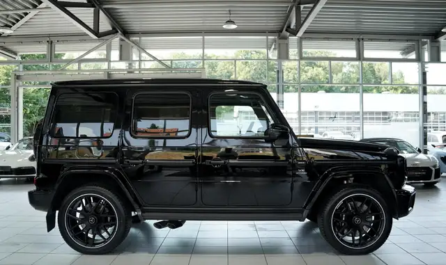Mercedes-Benz G-Class view 6