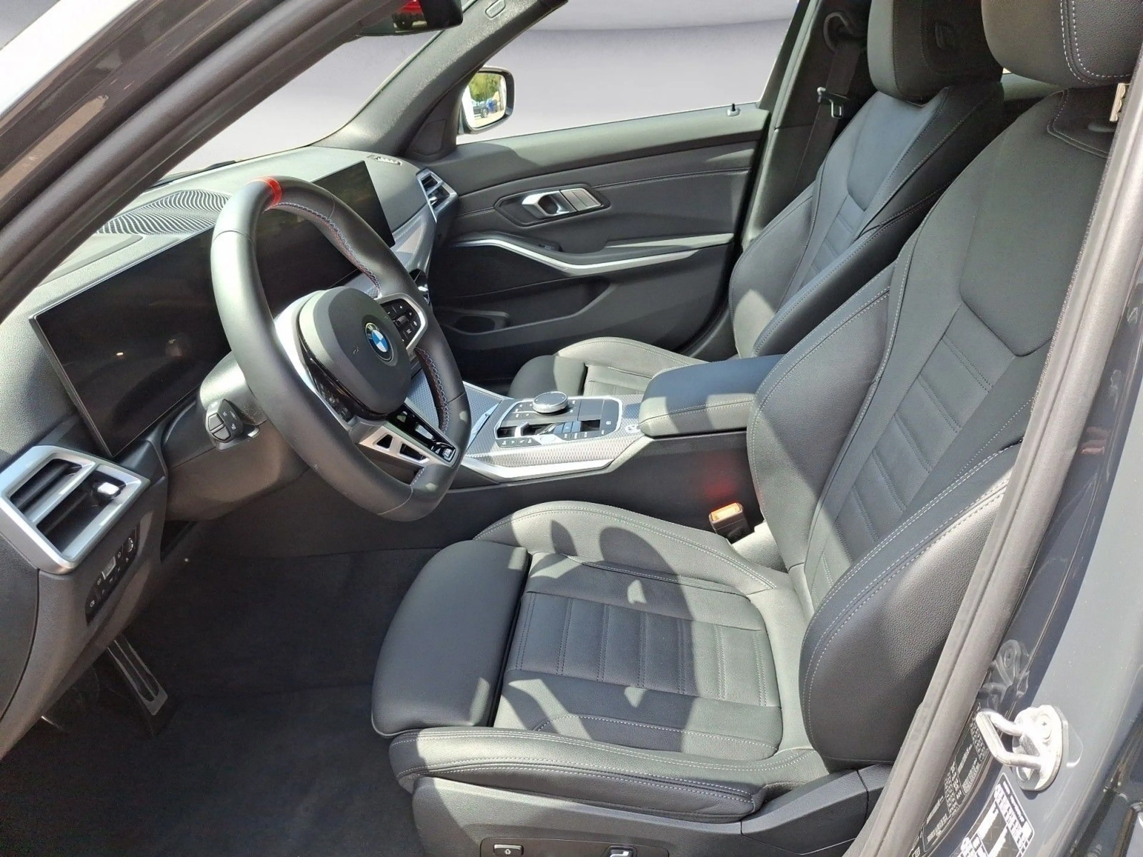 BMW 340 xDrive Touring Auto 19' Panorama — photo 10