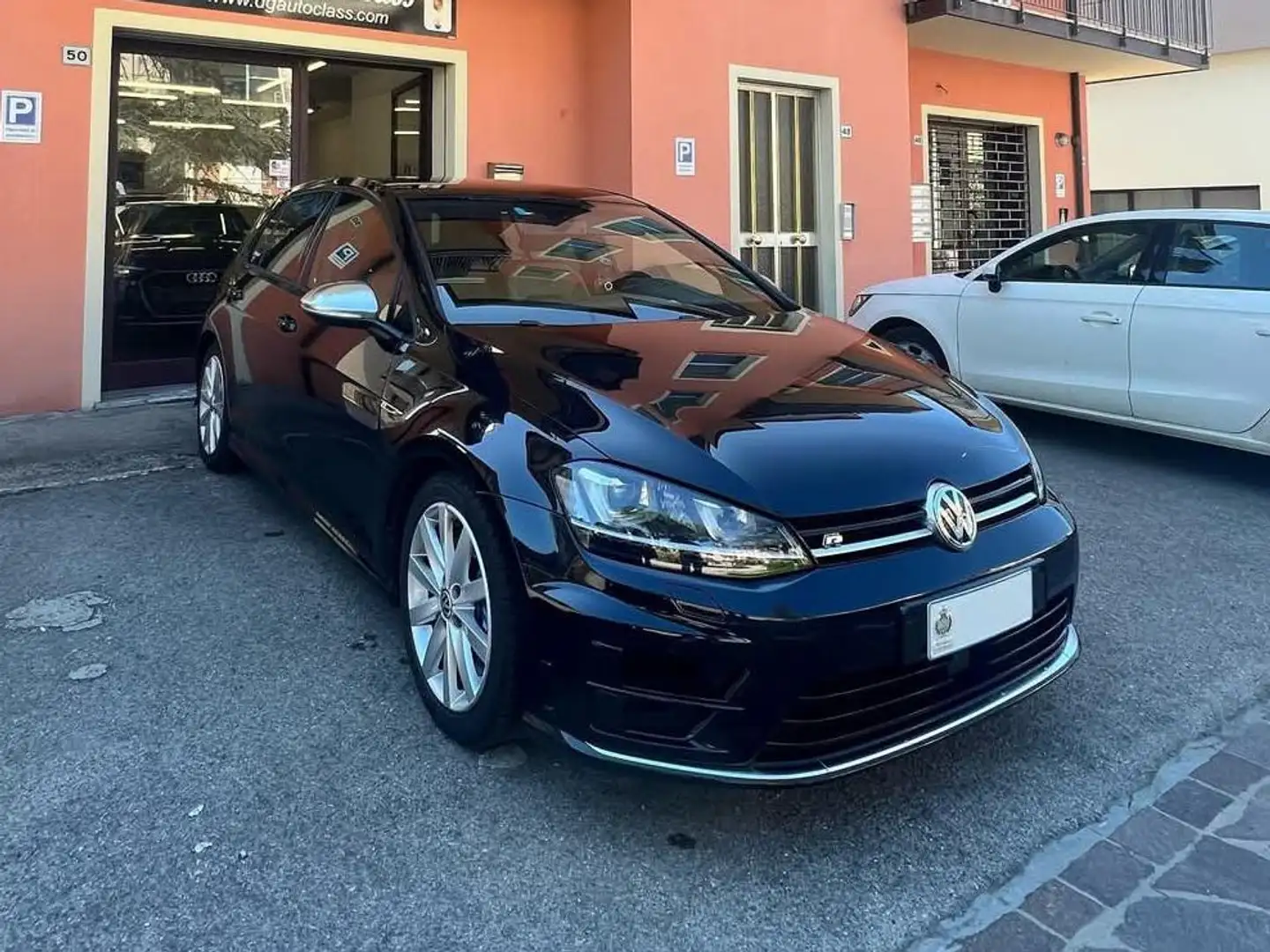 Volkswagen Golf R Nero - 2