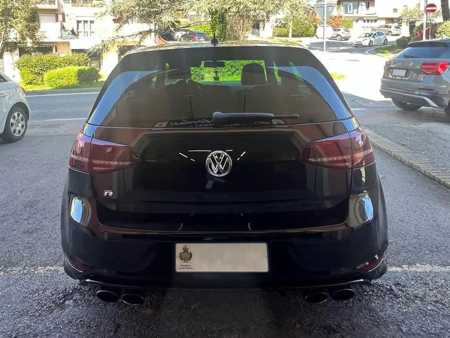 Volkswagen Golf R Nero - 1