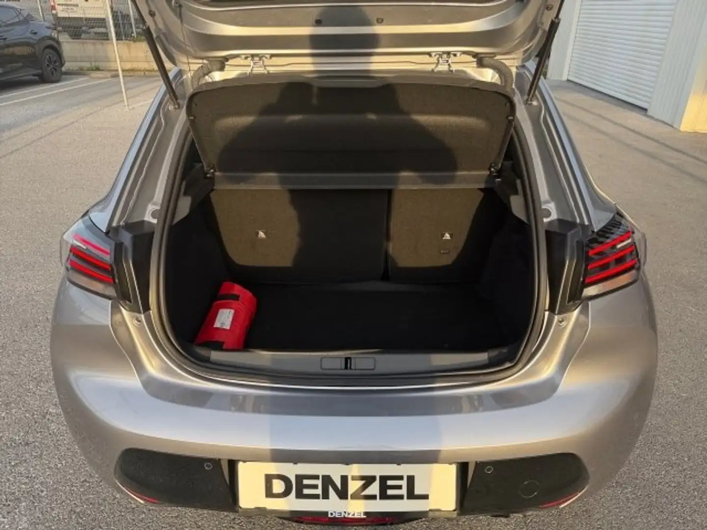 Peugeot 208 208 Grau - 2