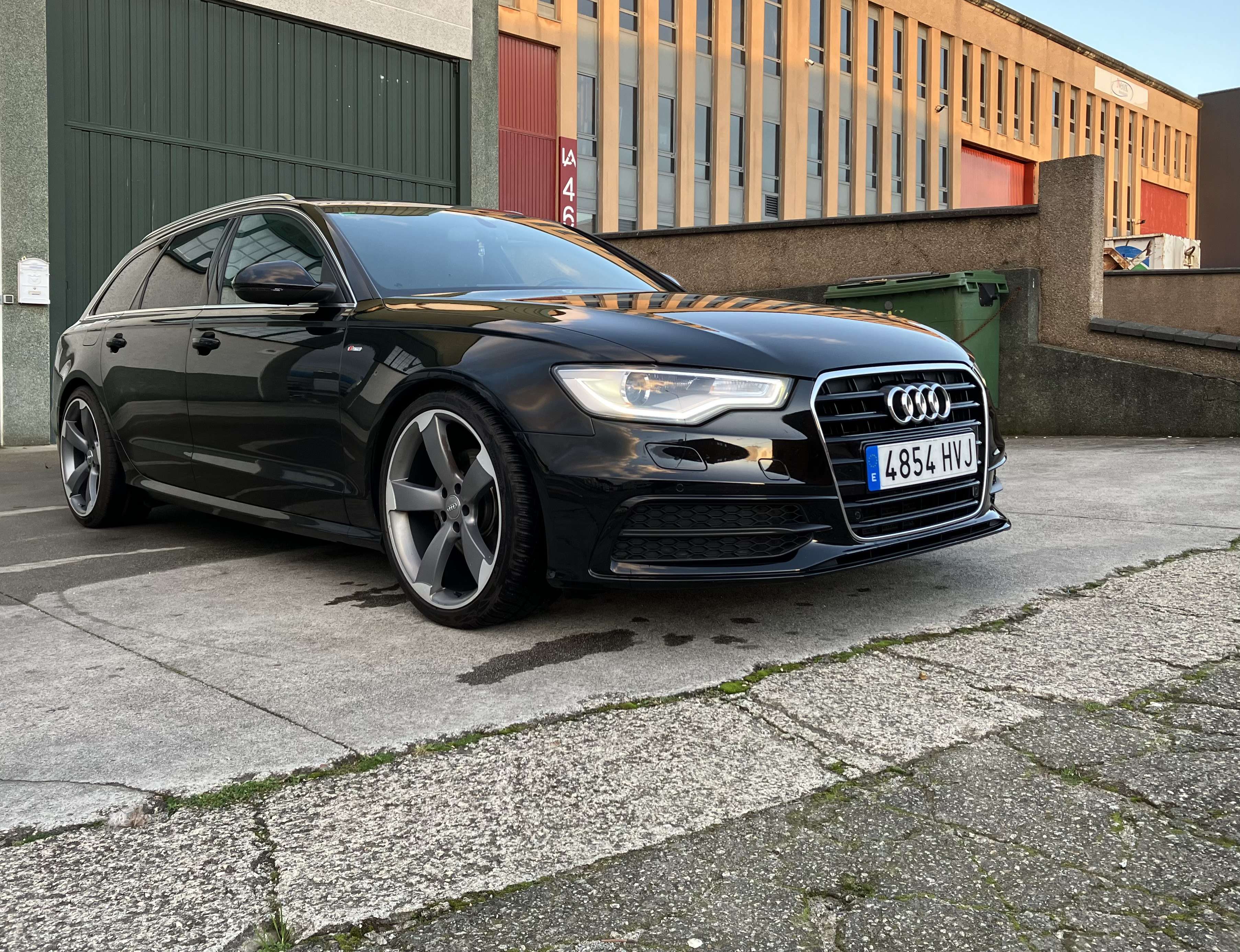 Audi A6 Avant 3.0TDI S line edition - foto 1