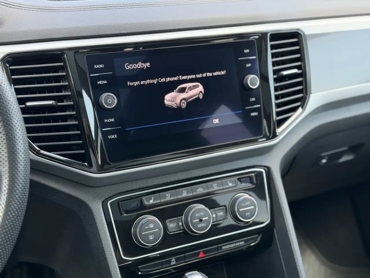 Volkswagen Atlas снимка Volkswagen Atlas