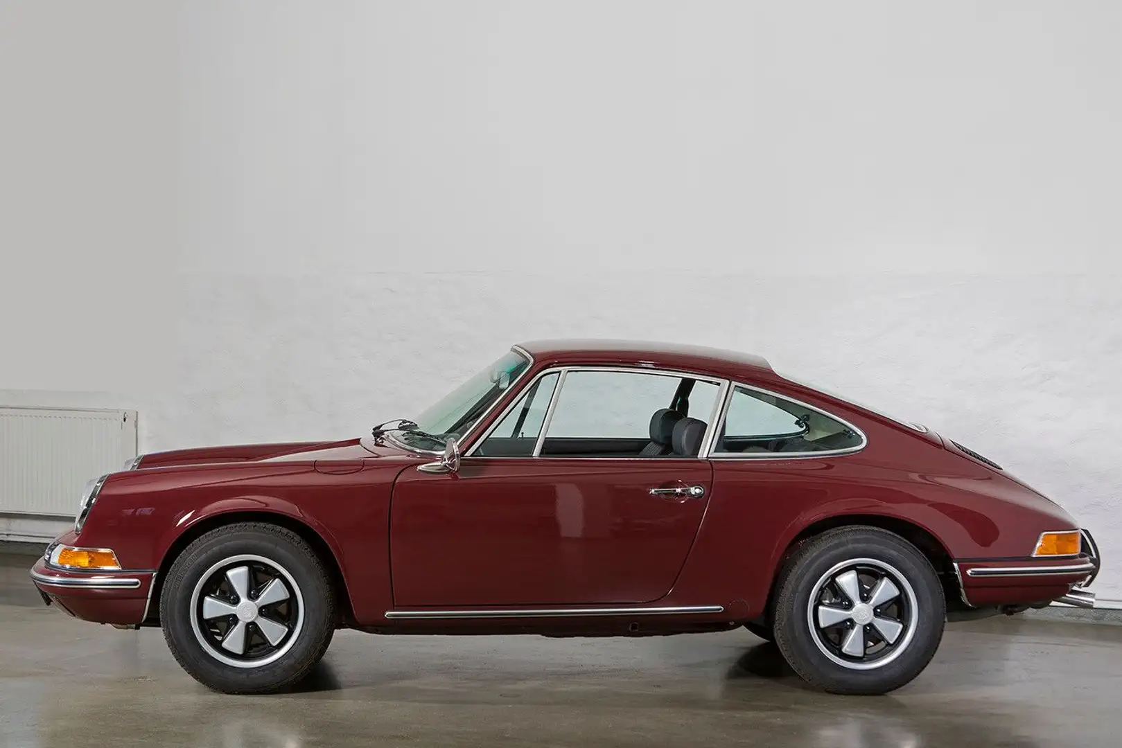 Porsche 911 T 2.2L, VOLLRESTAURATION ,,WIE NEU,,Matching Rot - 2
