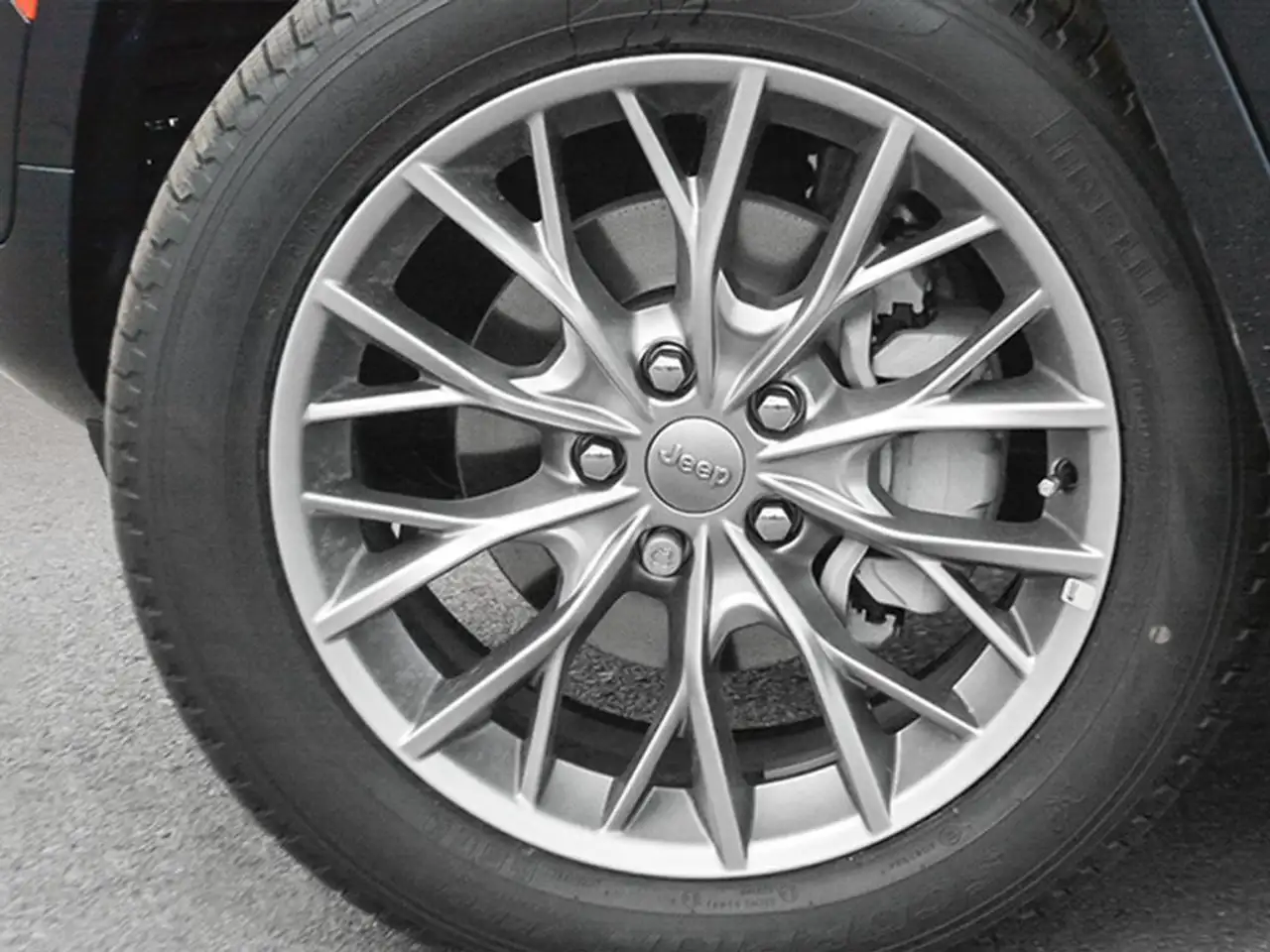 Jeep Grand Cherokee снимка Jeep Grand Cherokee