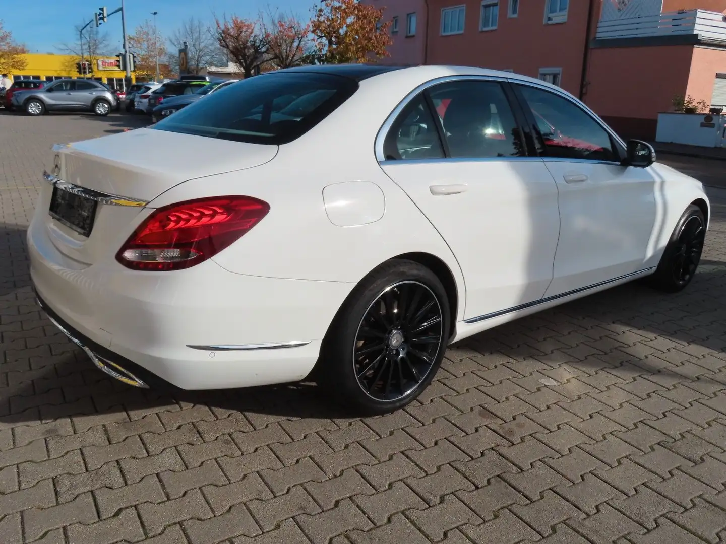 Mercedes-Benz C 200 Limousine Panamericana-Grill Pano-Dach Blanc - 2