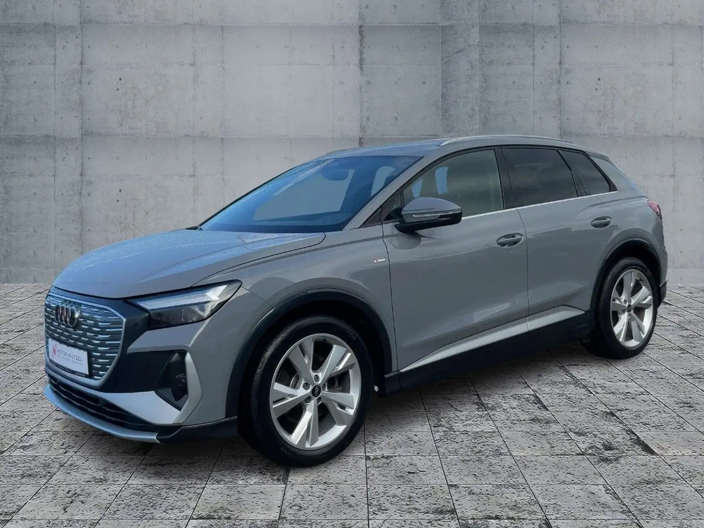Audi Q4 e-tron 35e-tron S-LINE LED+APP+SHZ+2xPDC+GRA+DAB+19" Grau - 2
