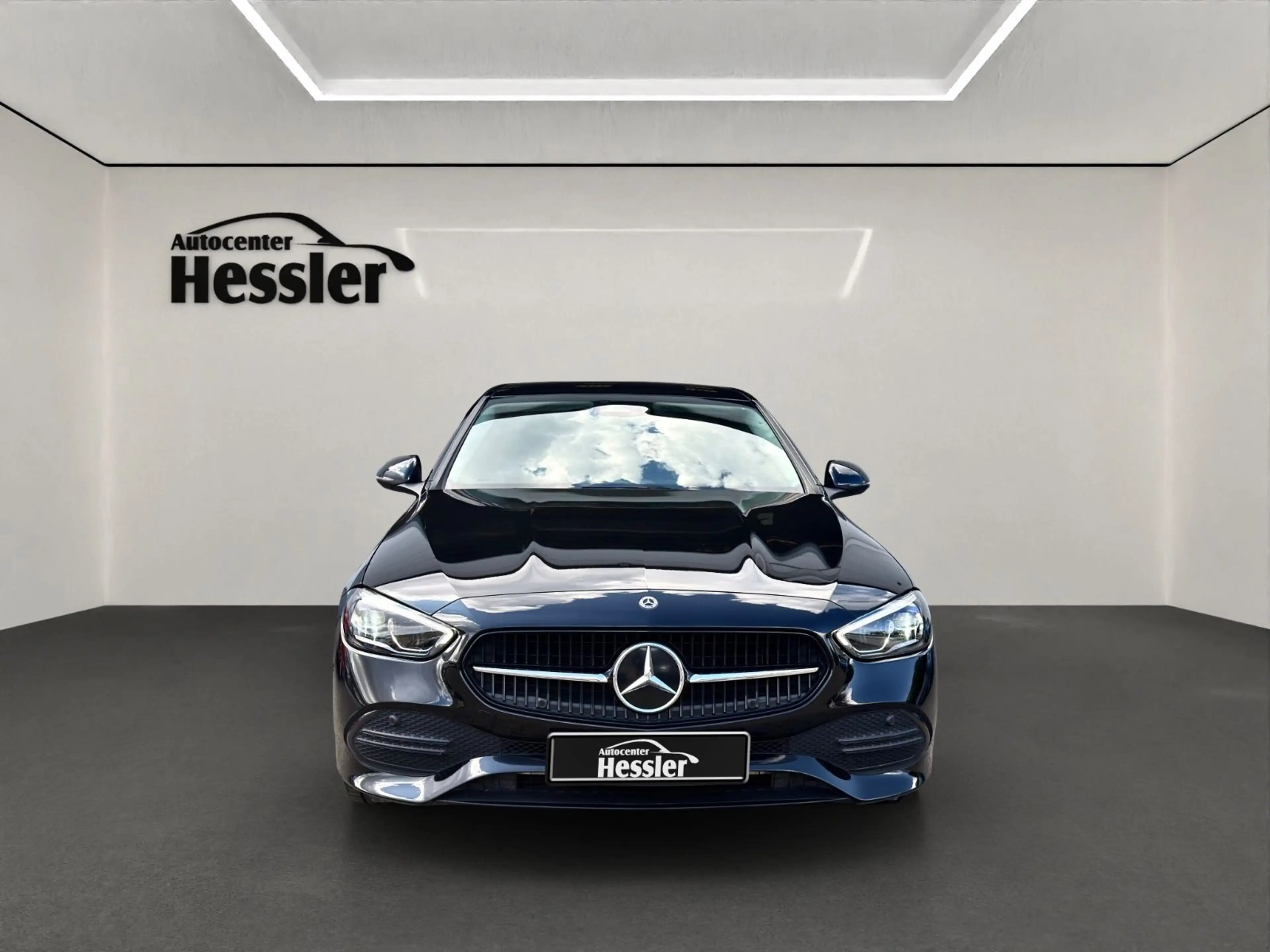 Mercedes-Benz C 300 e hybrid Avantgarde *LED*9G*NAVI*Digi Light — photo 2