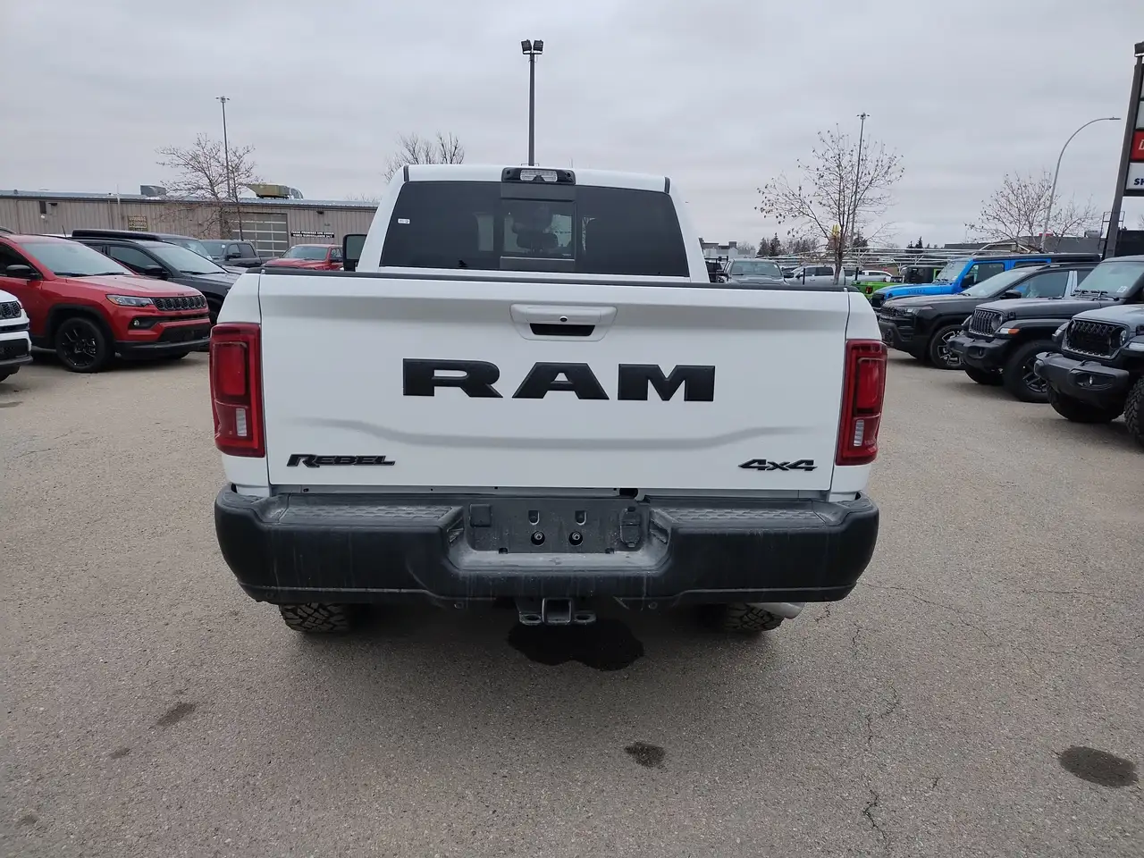 RAM 2500 снимка RAM 2500