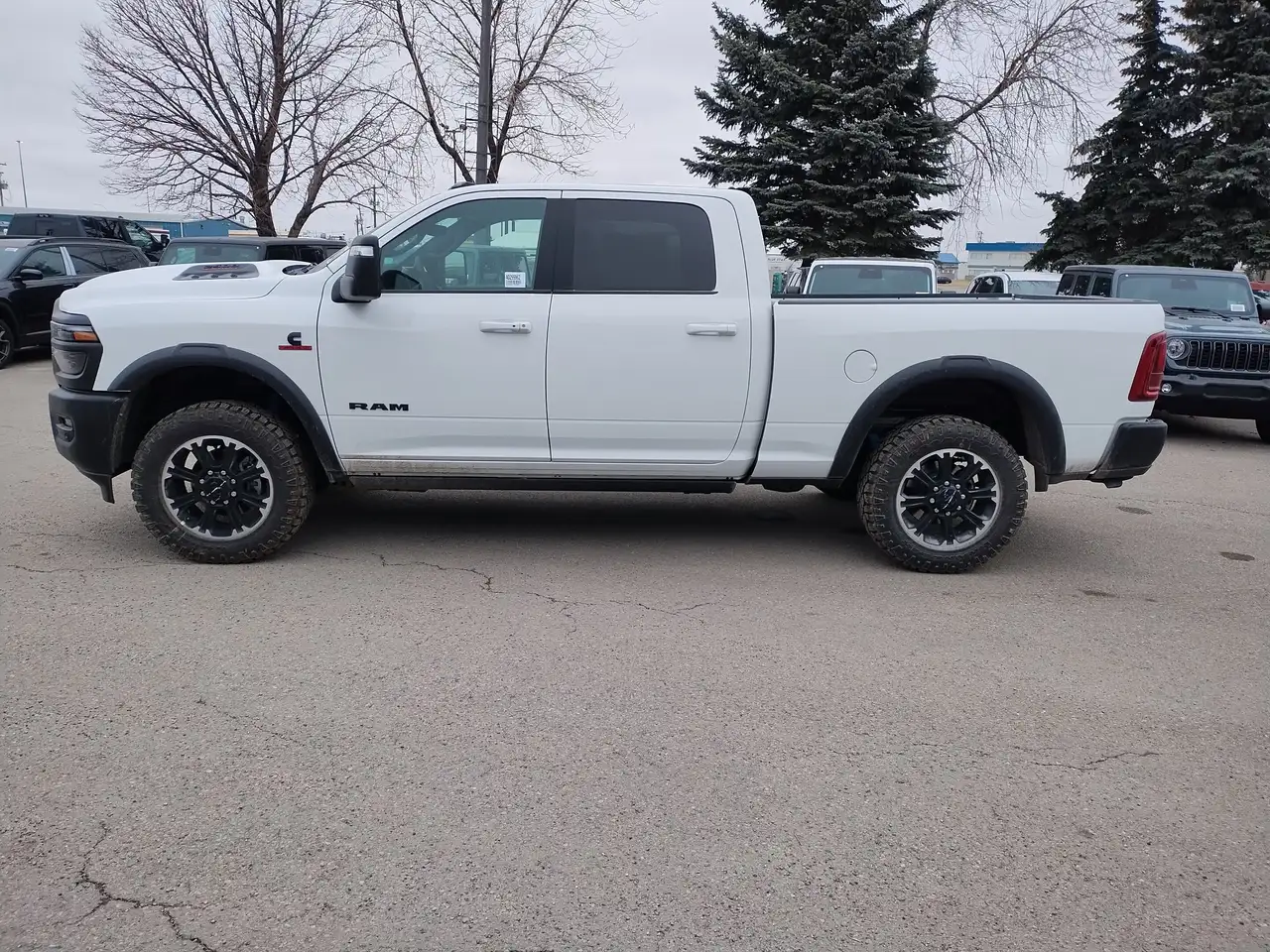 RAM 2500 снимка RAM 2500