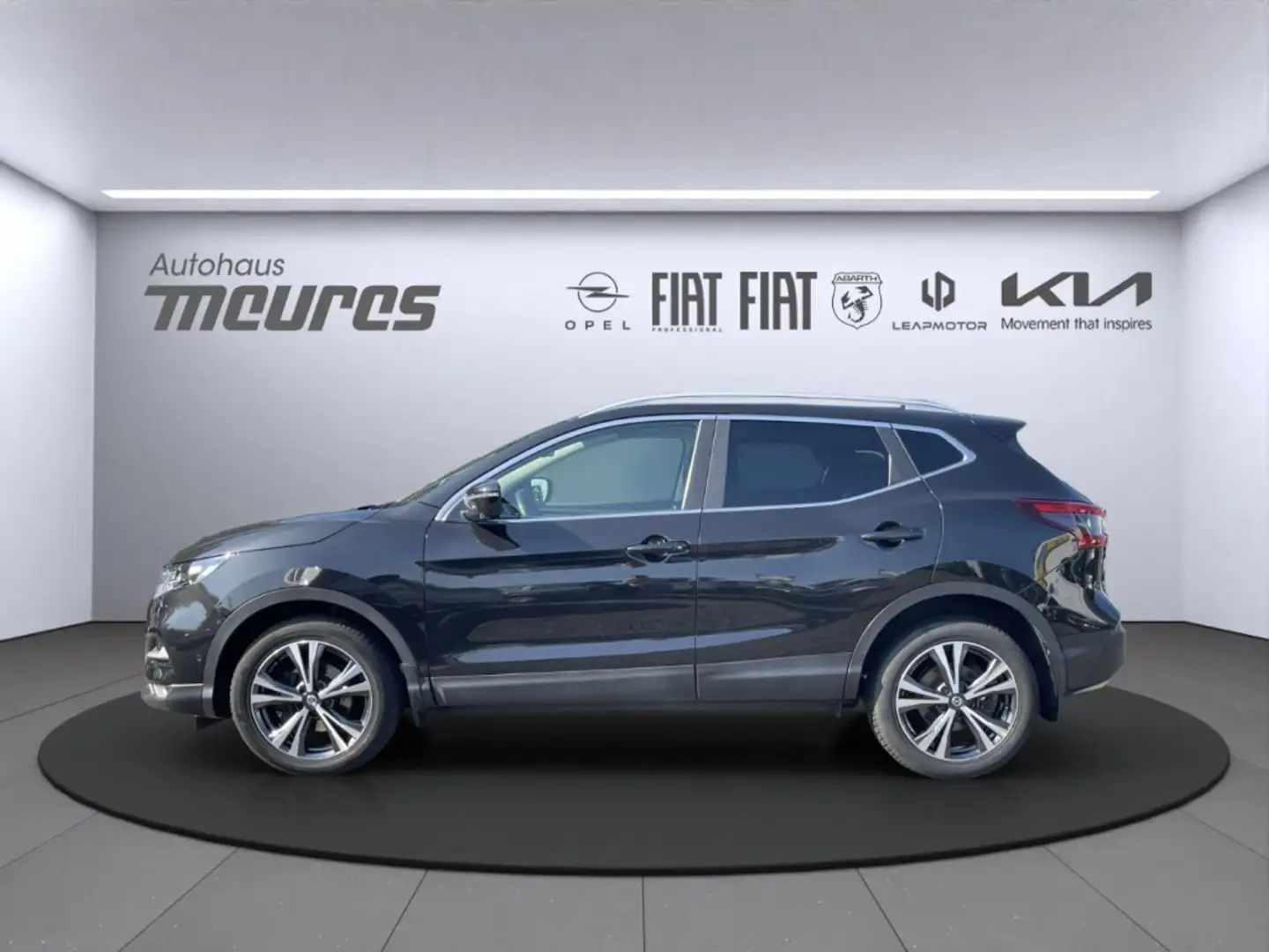 Nissan Qashqai Acenta 1.2 DIG-T 4x2 Motorschaden Zwart - 2