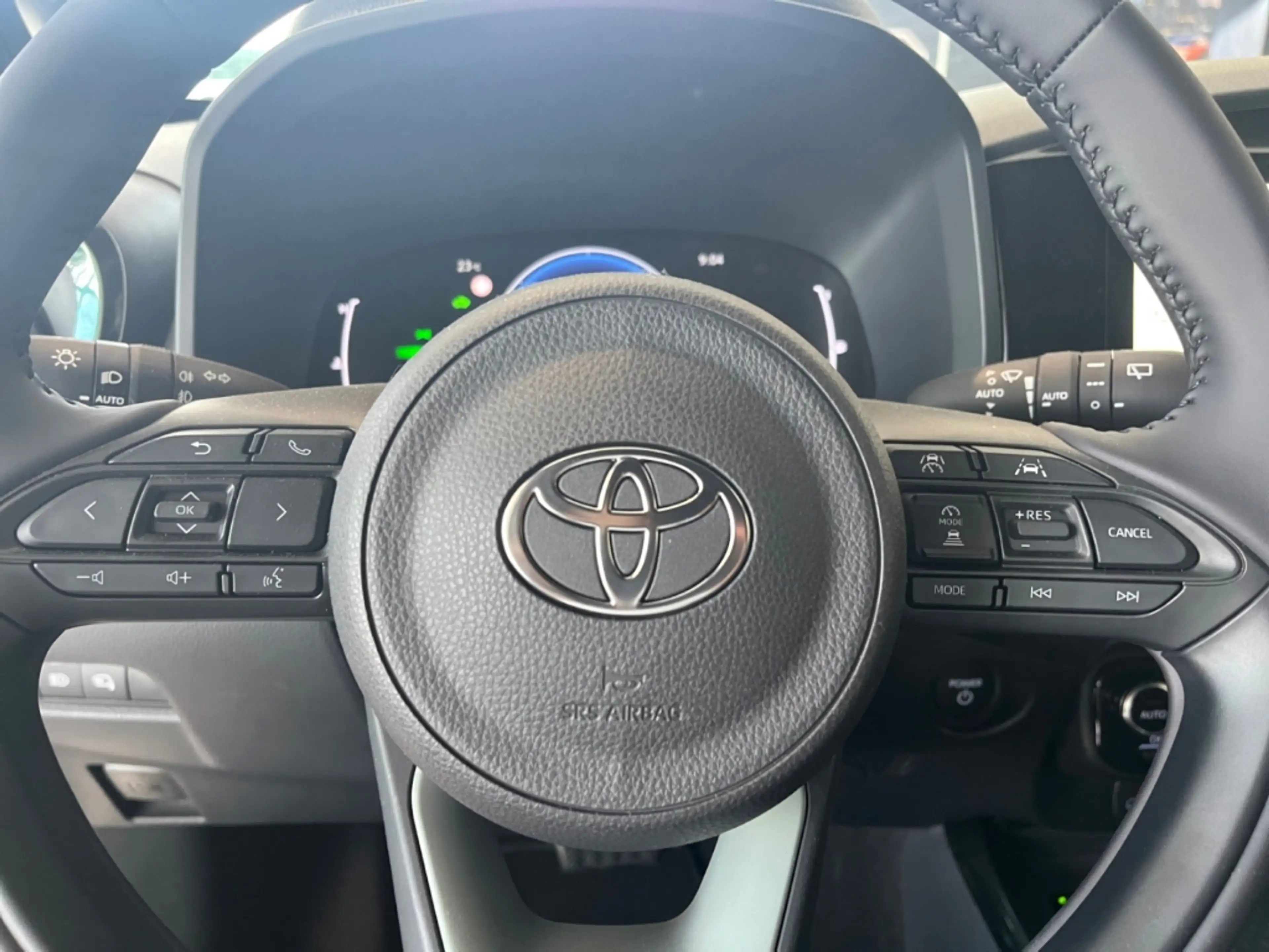 Toyota Aygo X Lounge *ACC*Temp*JBL* — photo 12