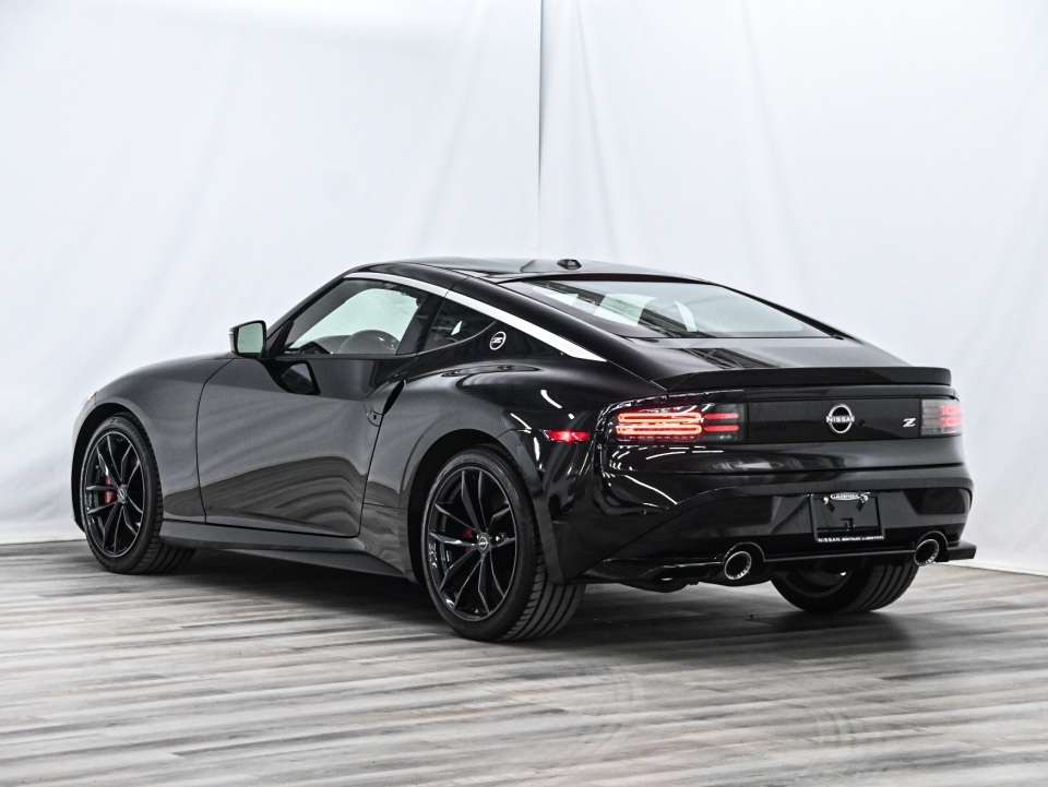2025 Nissan Z Performance 1 OWNER + ONLY 3 307 KM — снимка 1