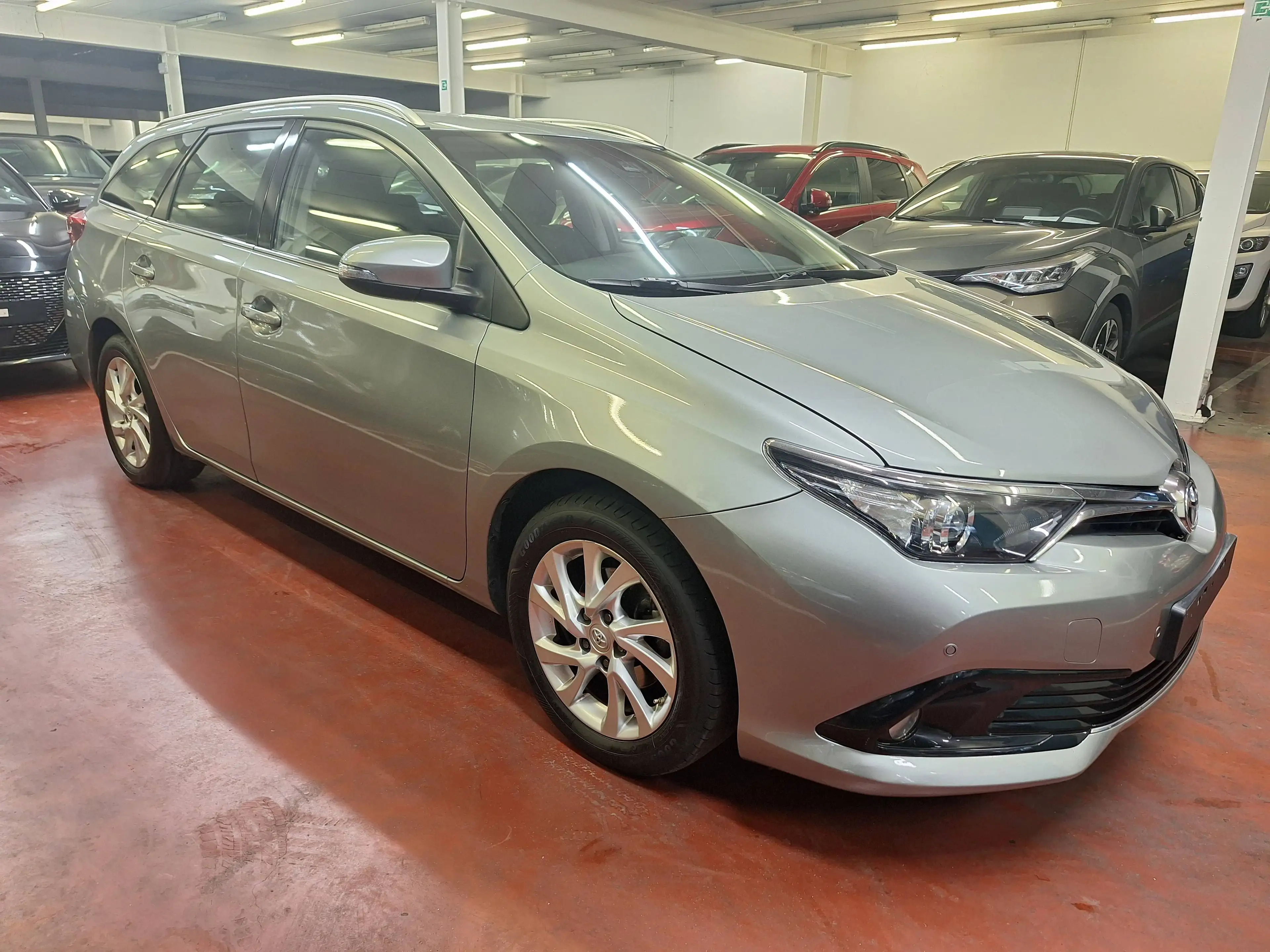 Toyota Auris Auris SW 1.2 Turbo Comfort (EU6.2) — photo 2