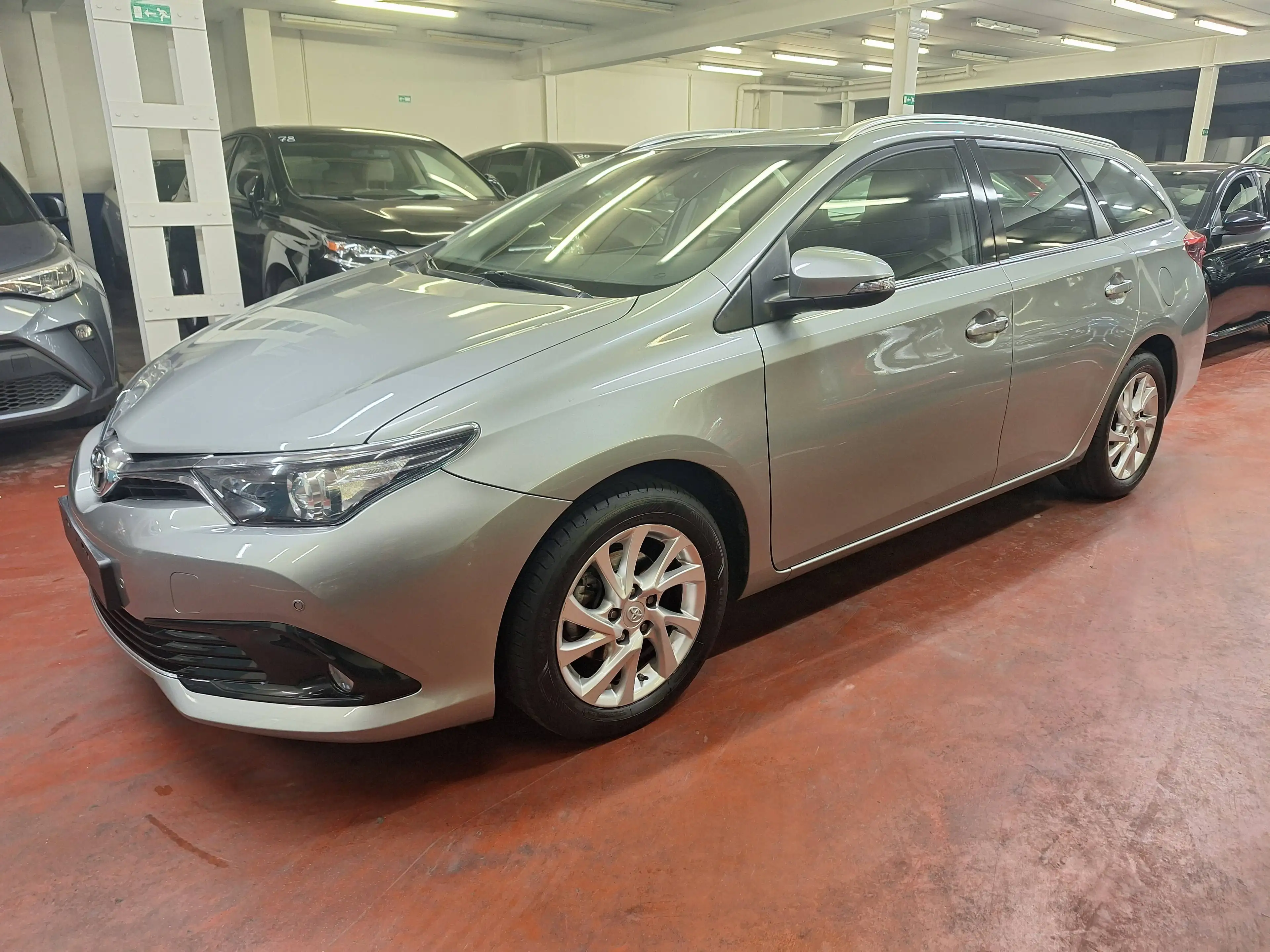 Toyota Auris Auris SW 1.2 Turbo Comfort (EU6.2) — photo 4