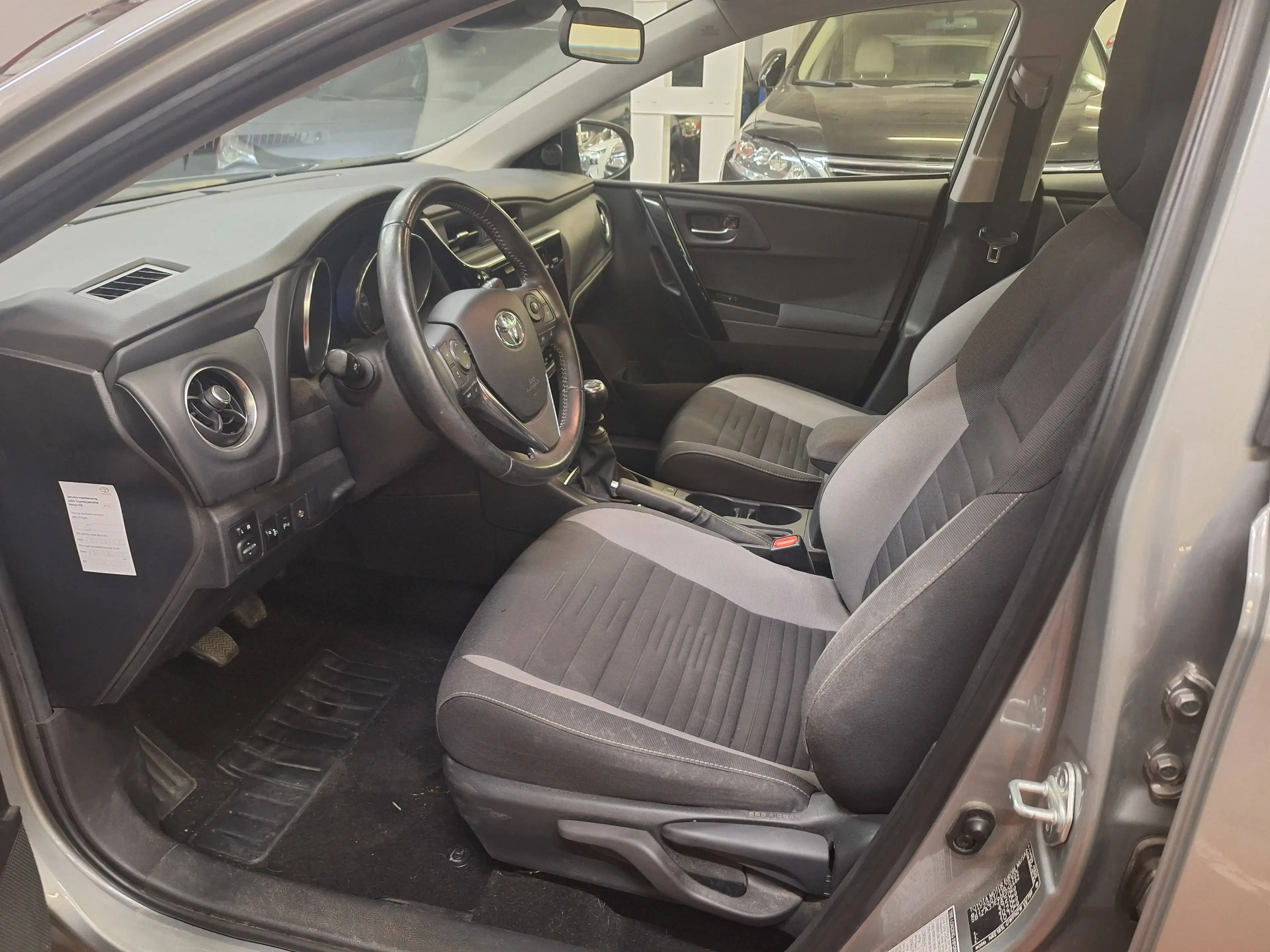 Toyota Auris Auris SW 1.2 Turbo Comfort (EU6.2) — photo 9
