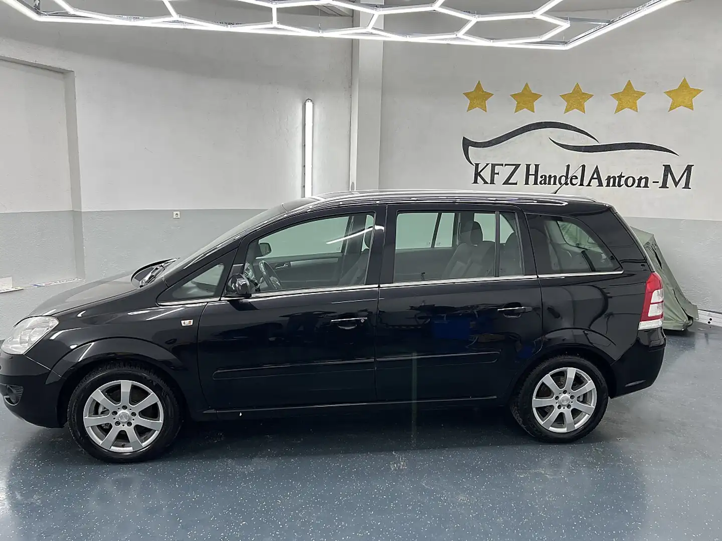 Opel Zafira 1,6 Edition* 7 SITZER * SOFORT FINANZIERUNG MÖG... Schwarz - 2