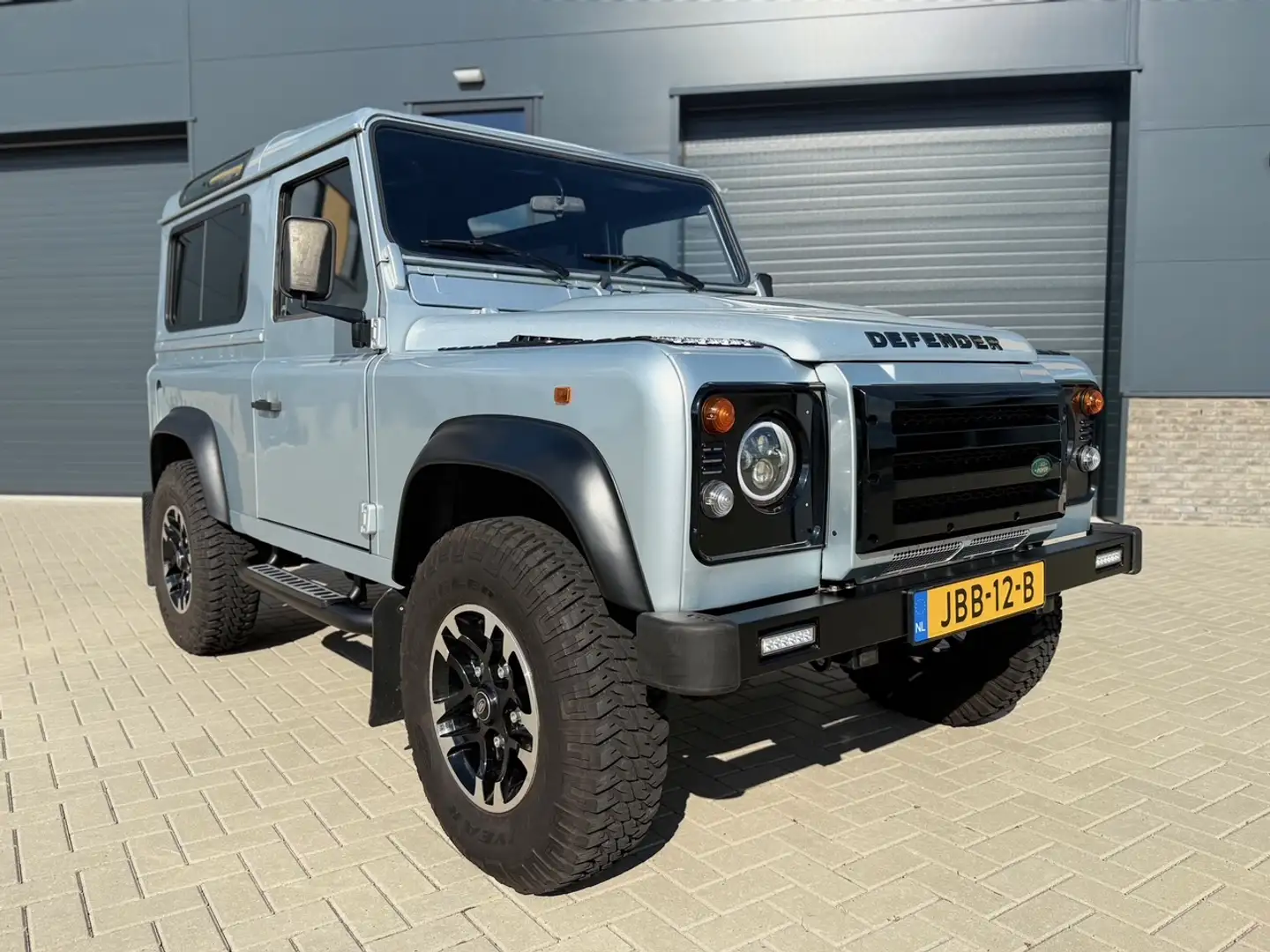 Land Rover Defender 2.0 Mpi 16V Adventure style / Youngtimer Grau - 2