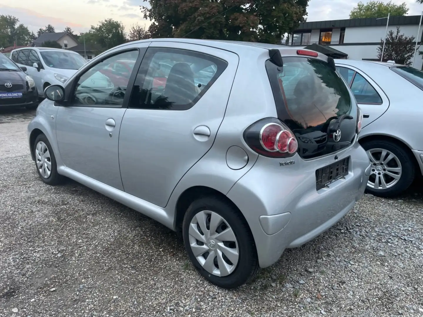 Toyota AYGO Cool Go KLIMA TÜV NEU !!! NUR 59 TKM ! Silber - 2