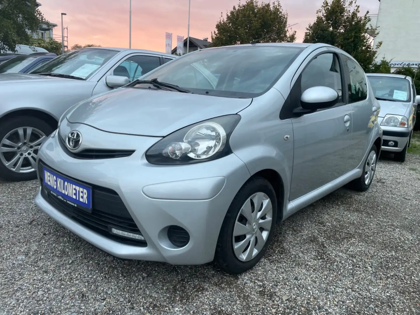 Toyota AYGO Cool Go KLIMA TÜV NEU !!! NUR 59 TKM ! Silber - 1