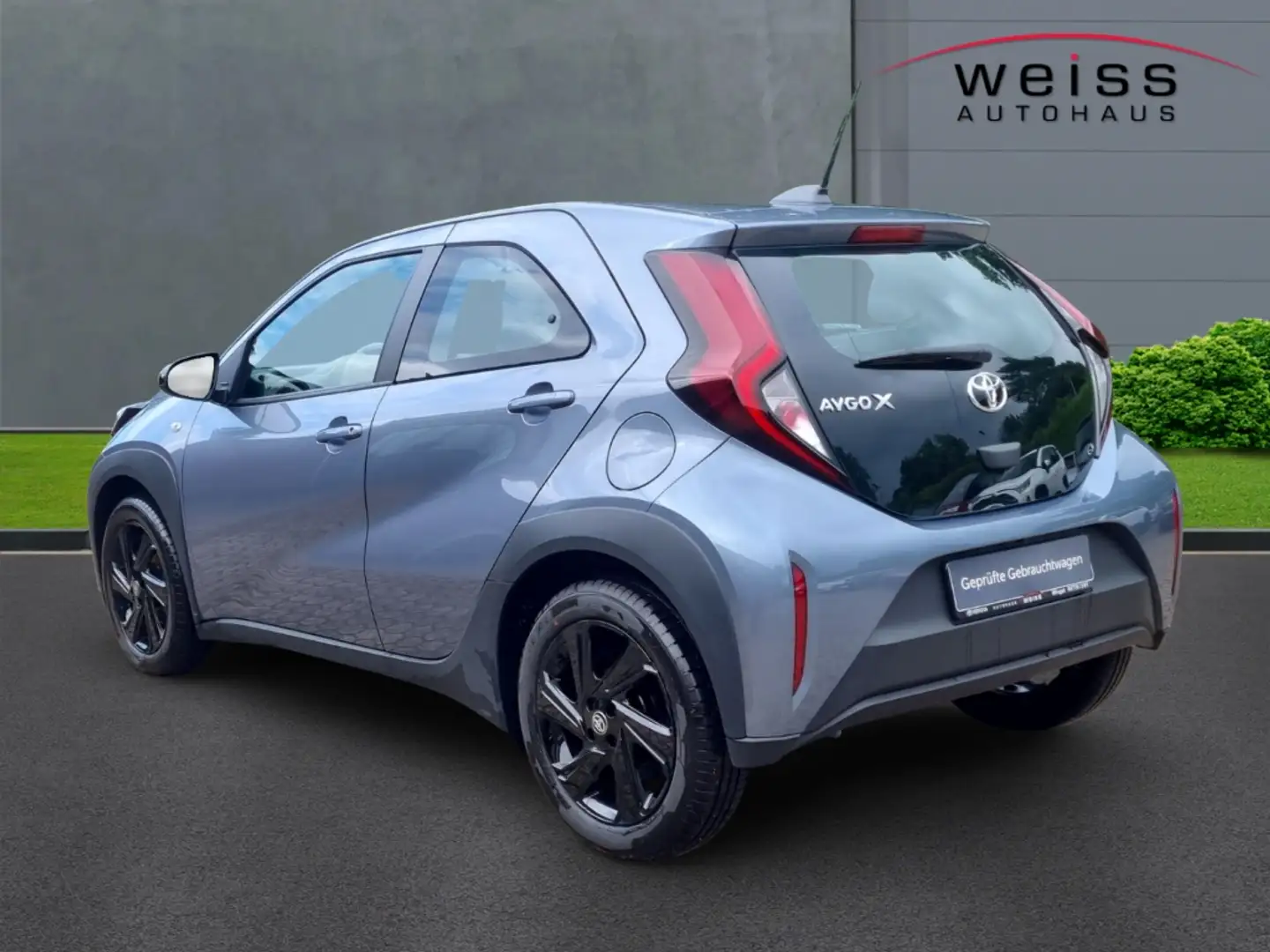 Toyota Aygo X 1,0 Play*ACC*AppleCarPlay*AndroidAuto*CAM* Grau - 2