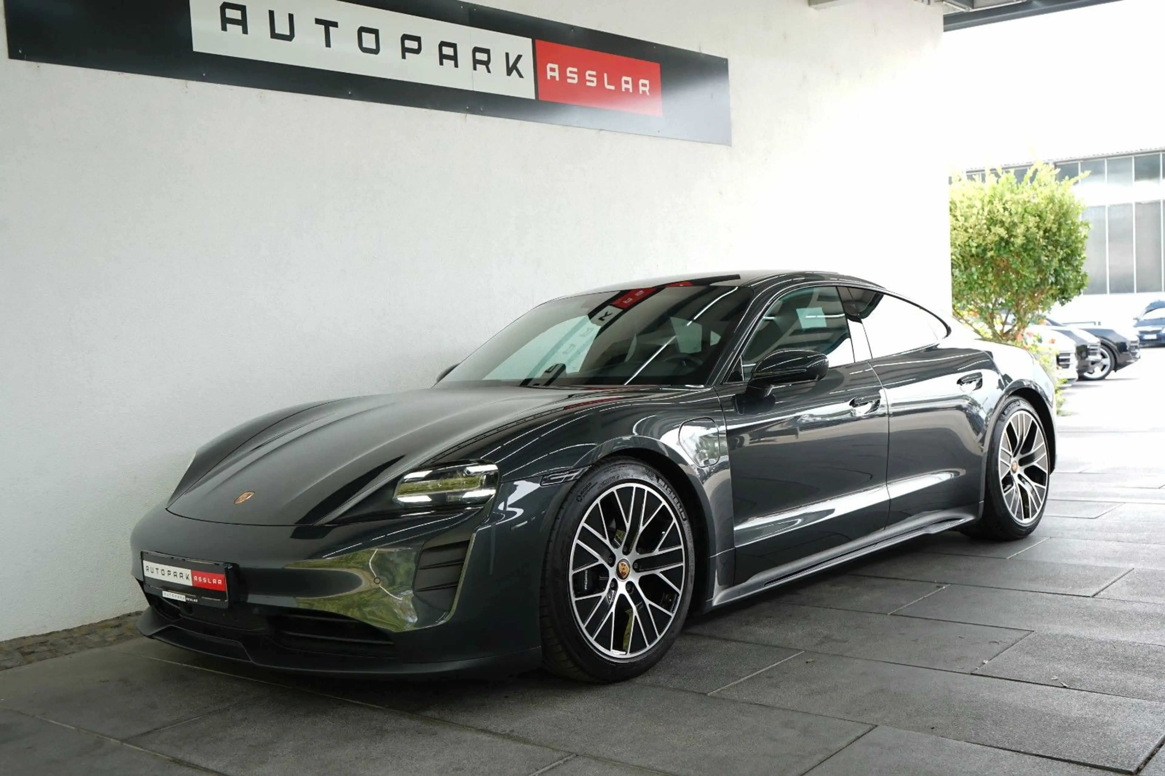 Porsche Taycan GTS/Pano/NightVision/HeadUp/Sitzklima/Mas — photo 31