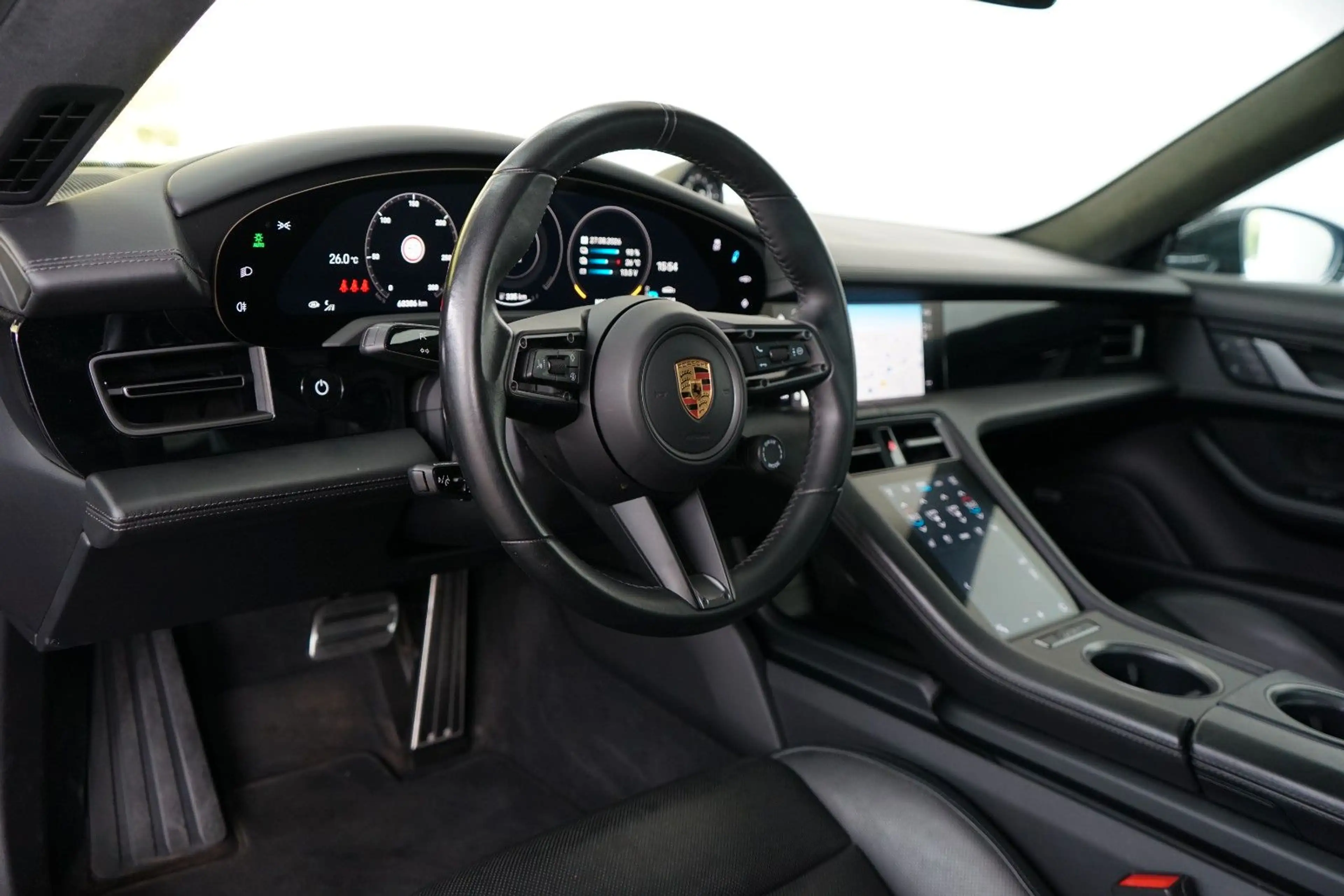 Porsche Taycan GTS/Pano/NightVision/HeadUp/Sitzklima/Mas — photo 24
