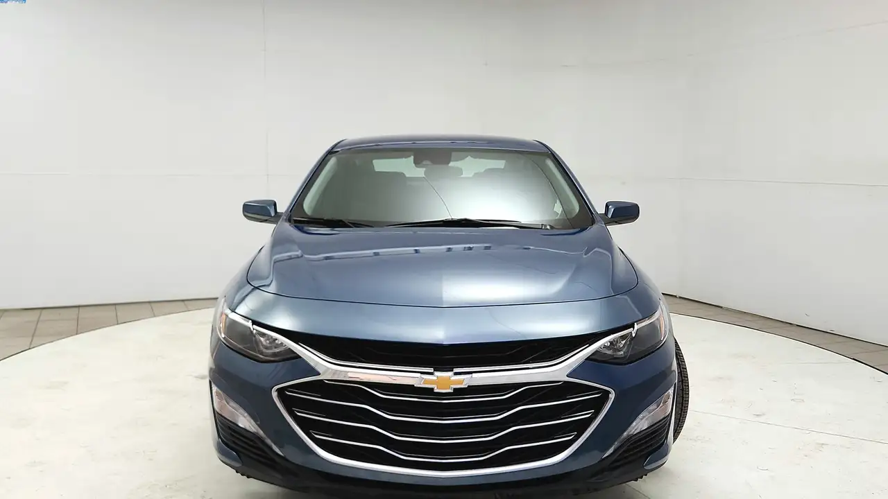 Chevrolet Malibu снимка Chevrolet Malibu