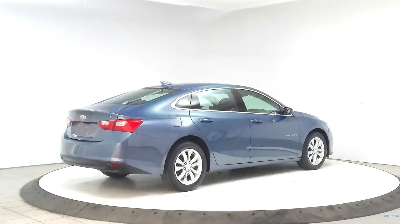 Chevrolet Malibu снимка Chevrolet Malibu