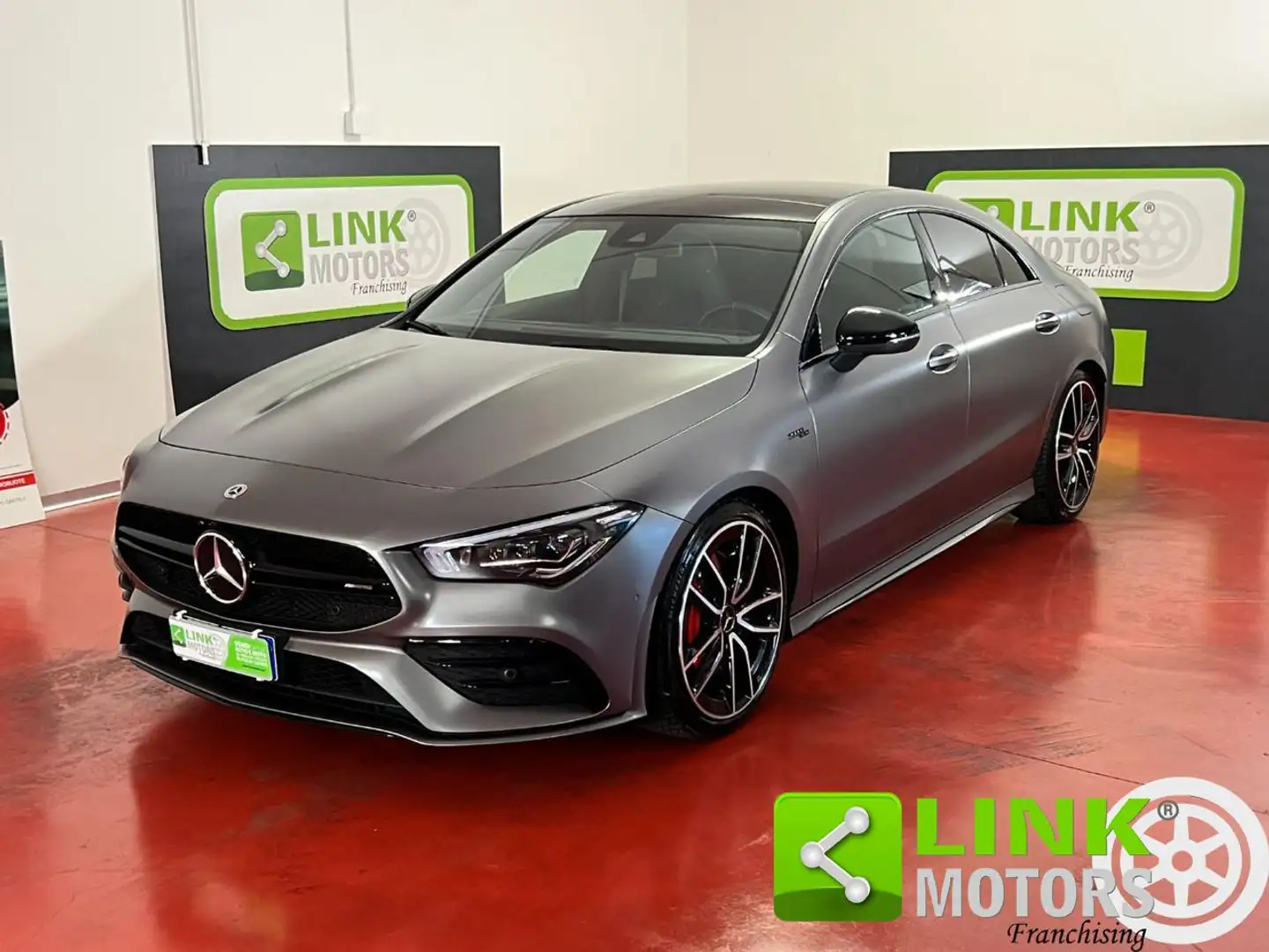 Mercedes-Benz CLA 35 AMG 4Matic 50TH EDITION - Race Edition Šedá - 1
