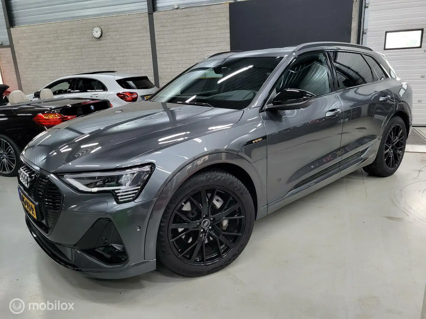 Audi e-tron 50 quattro S edition, Vol opties! Pano/Acc/Hud Grau - 2